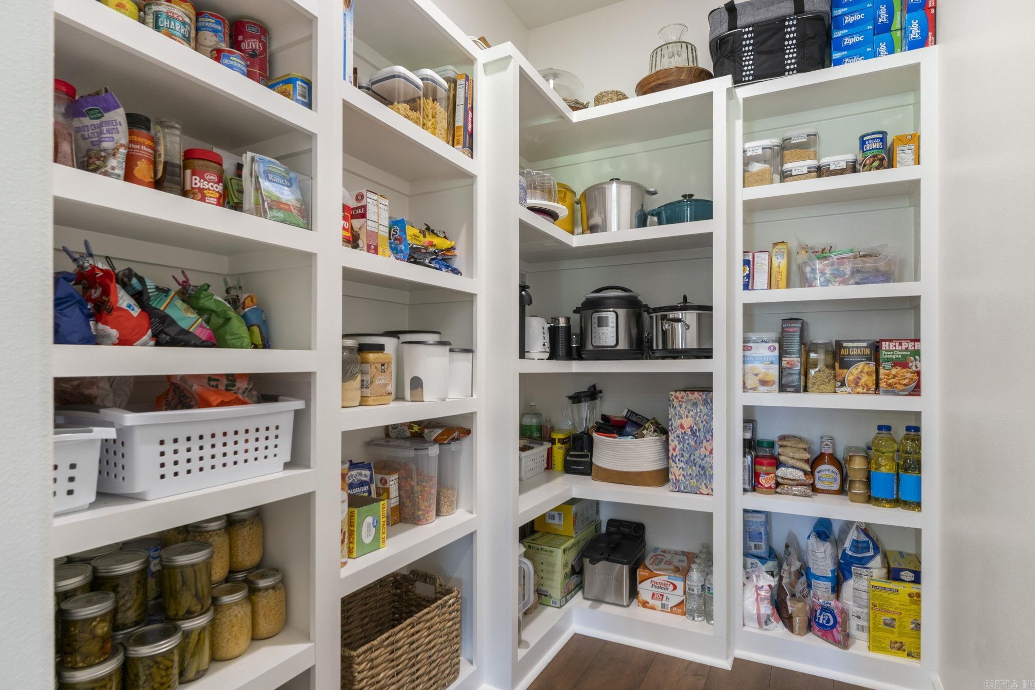 13701 Smarty Jones  Scott, AR