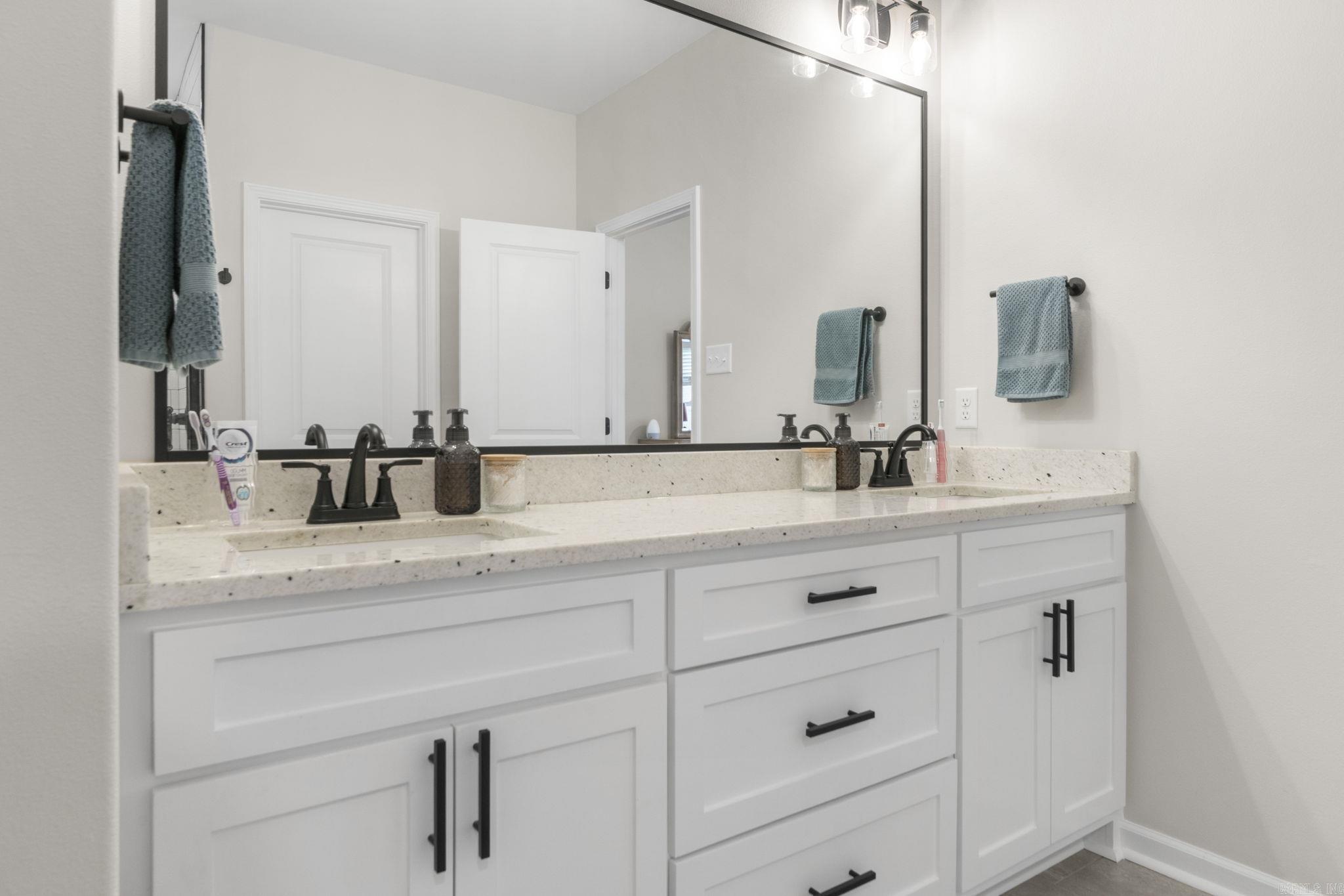 13701 Smarty Jones  Scott, AR