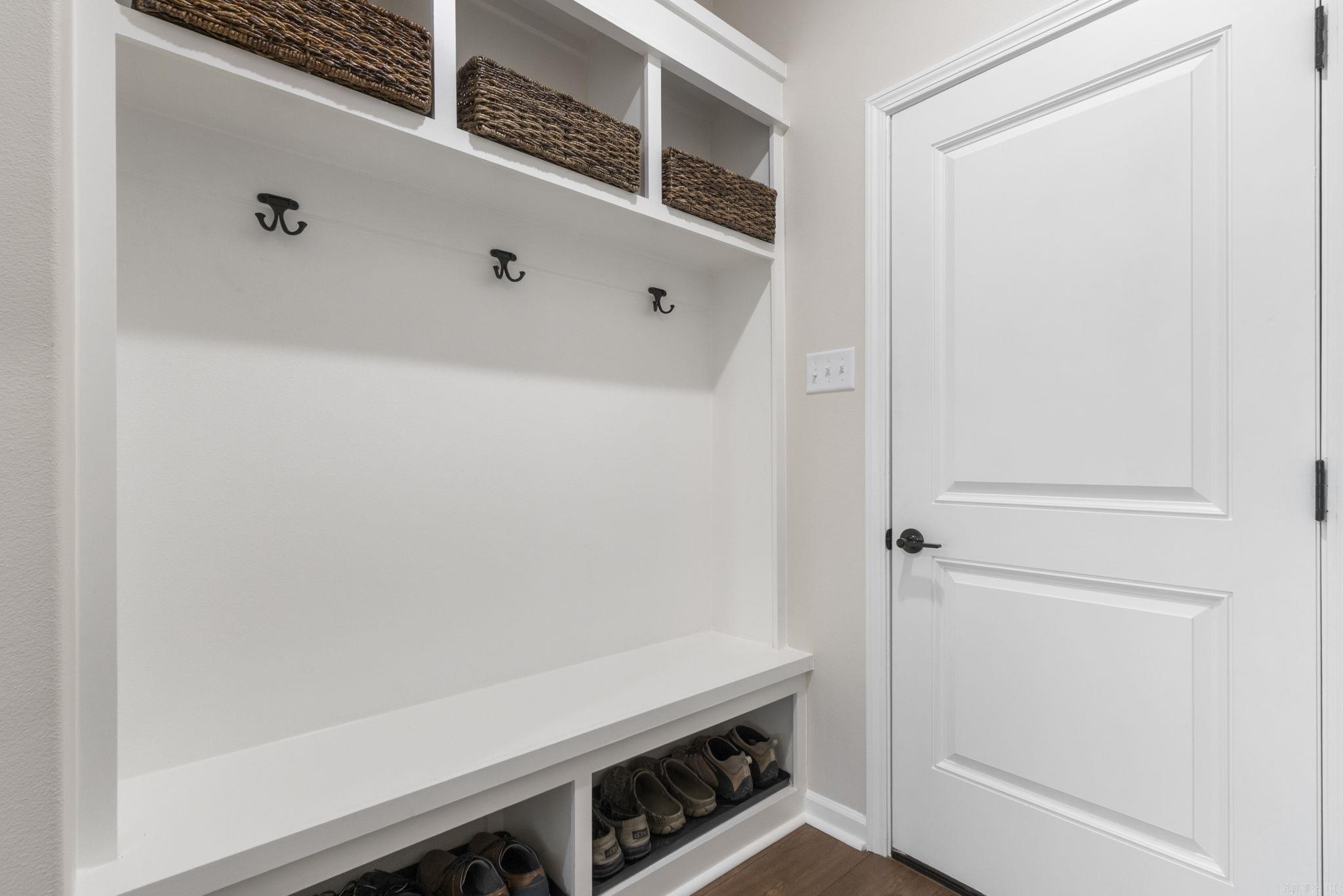 13701 Smarty Jones  Scott, AR