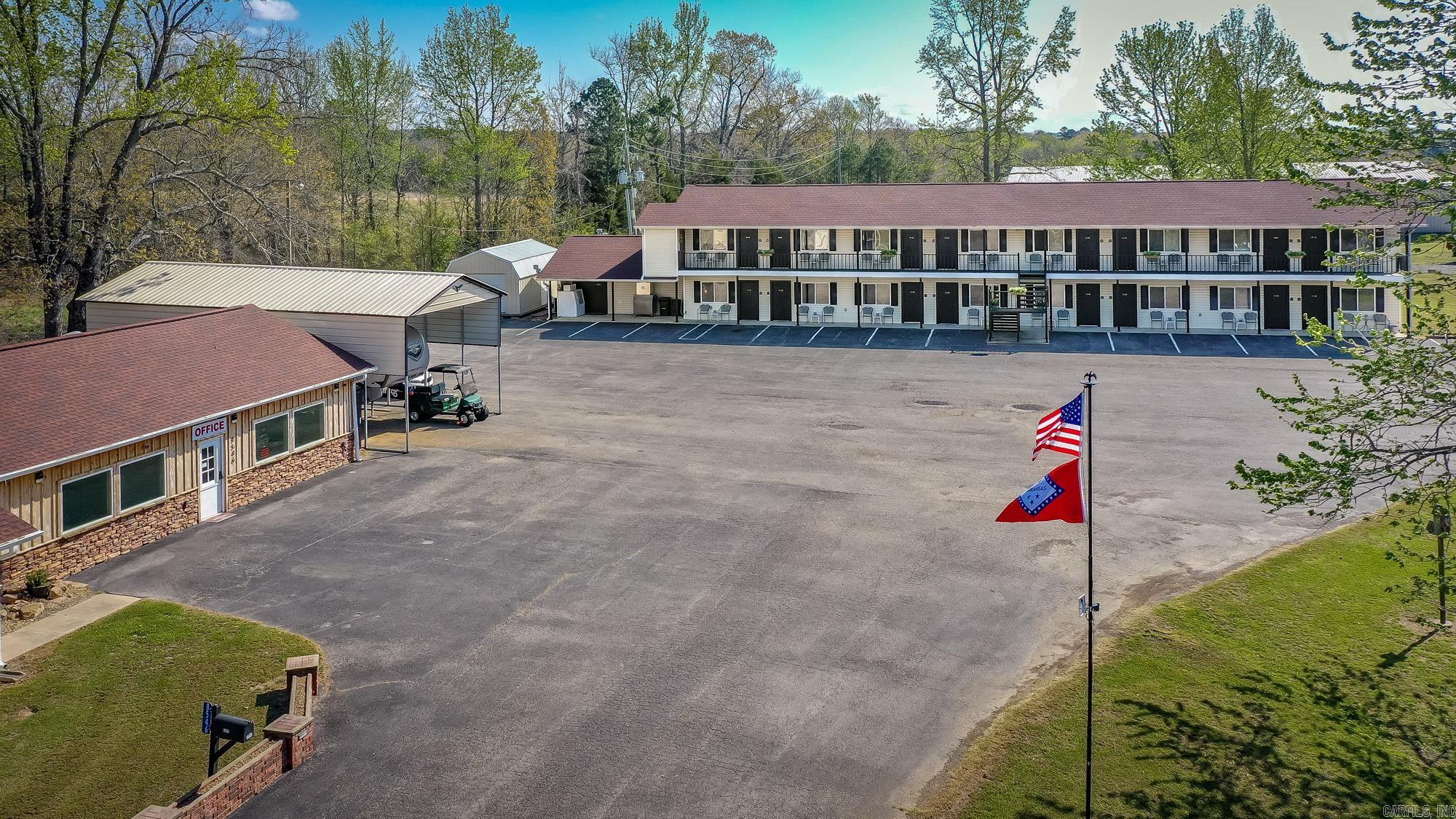 8546 Edgemont Rd.  Greers Ferry, AR