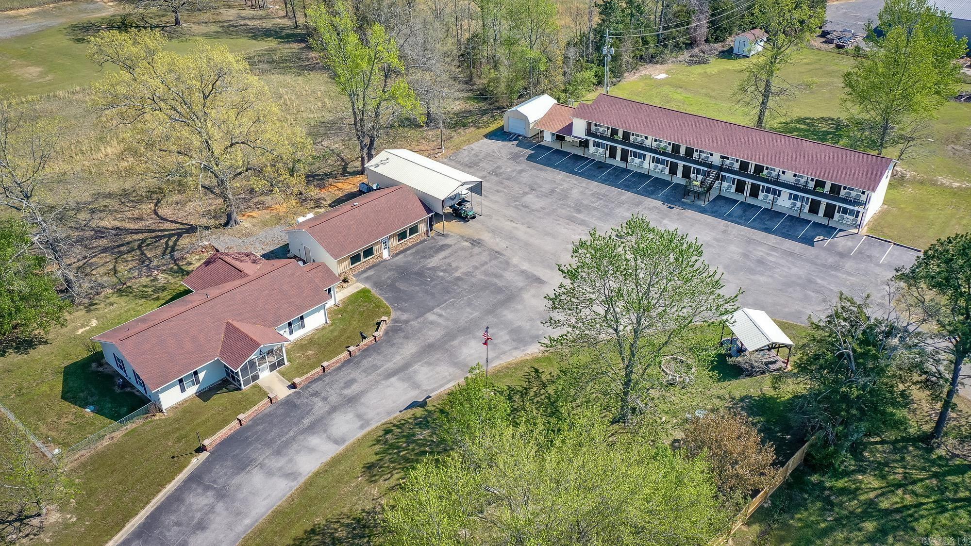 8546 Edgemont Rd.  Greers Ferry, AR