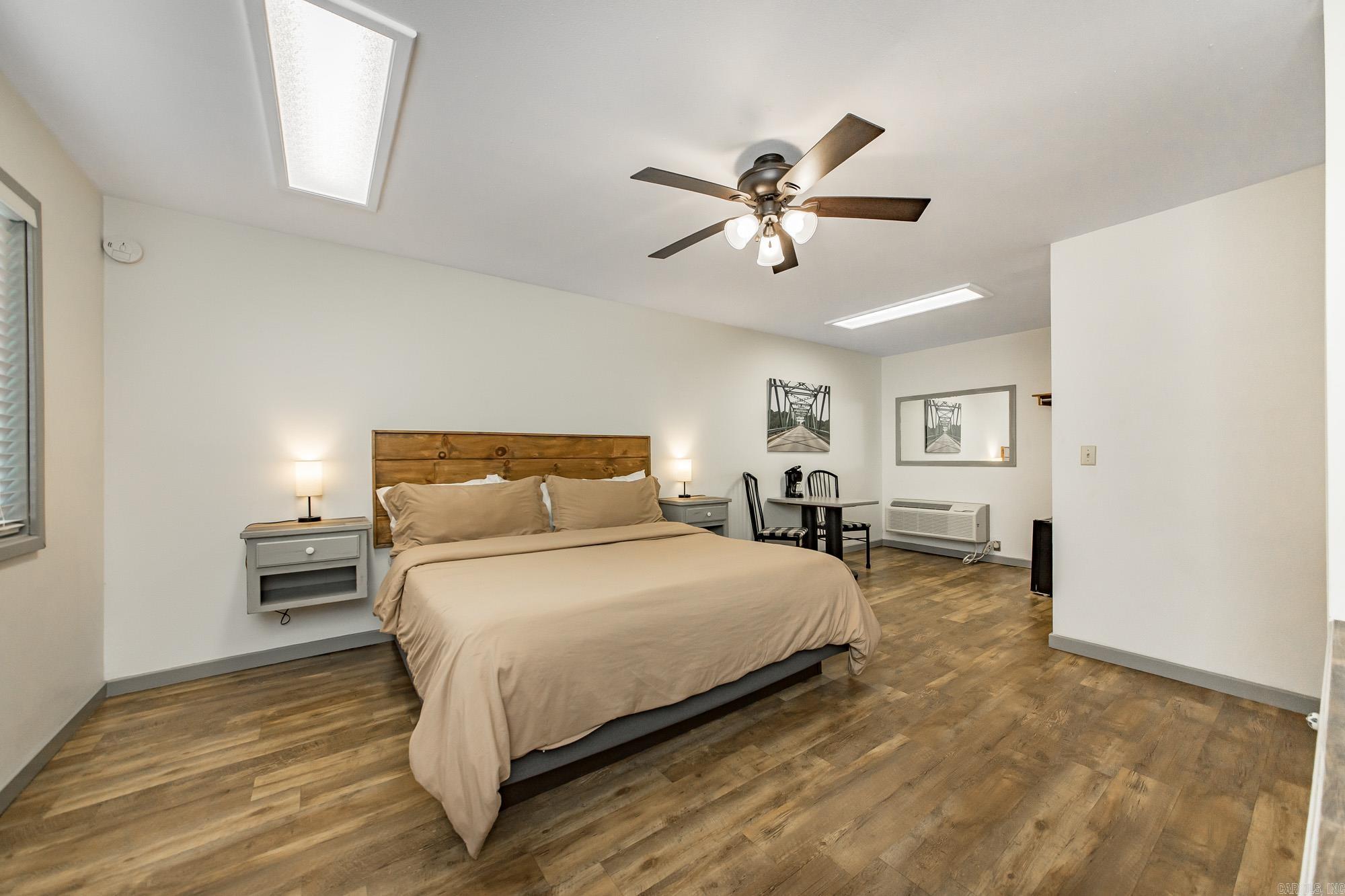 8546 Edgemont Rd.  Greers Ferry, AR