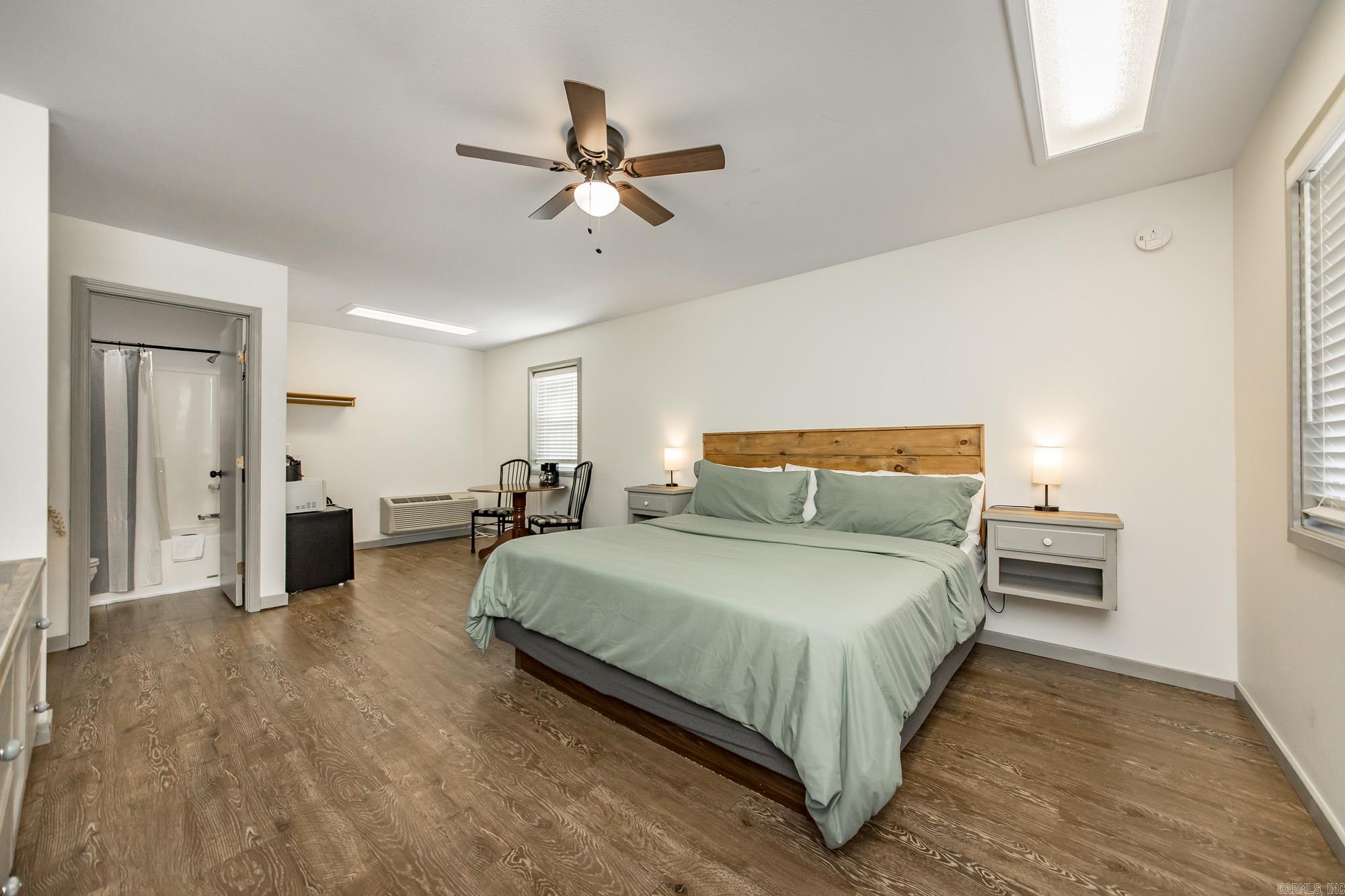 8546 Edgemont Rd.  Greers Ferry, AR