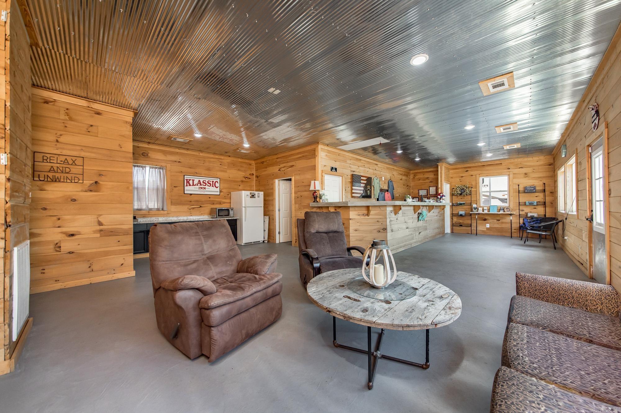 8546 Edgemont Rd.  Greers Ferry, AR