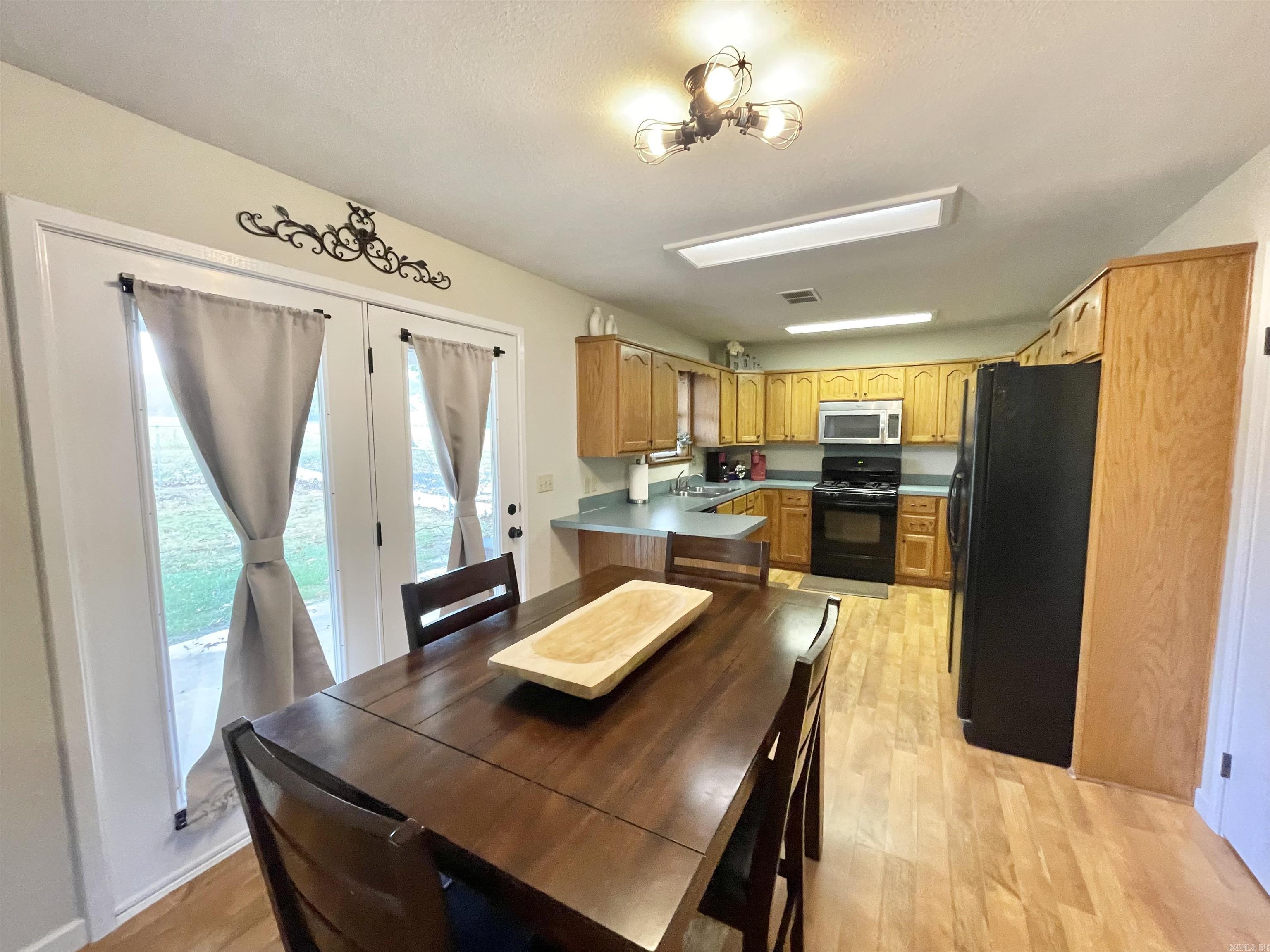 8546 Edgemont Rd.  Greers Ferry, AR