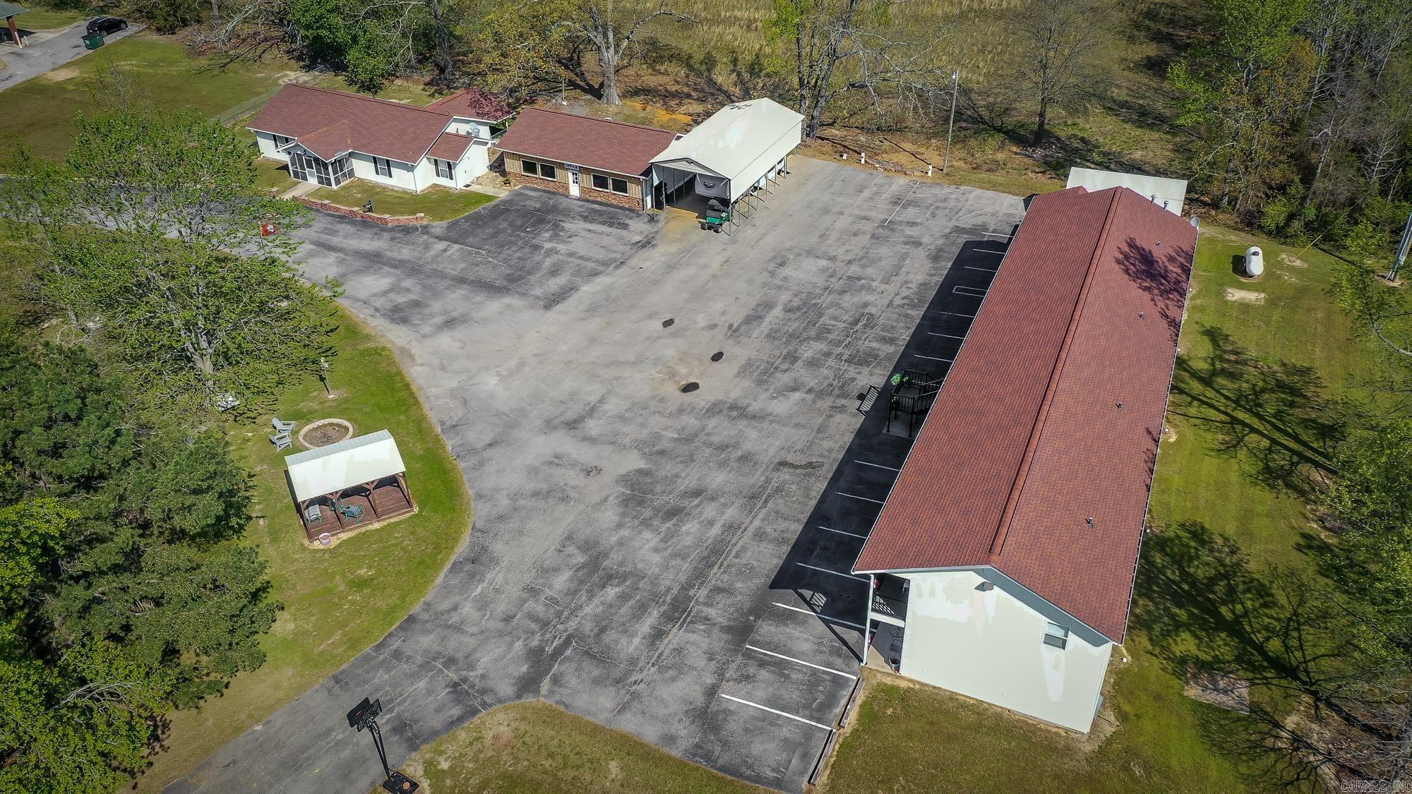 8546 Edgemont Rd.  Greers Ferry, AR