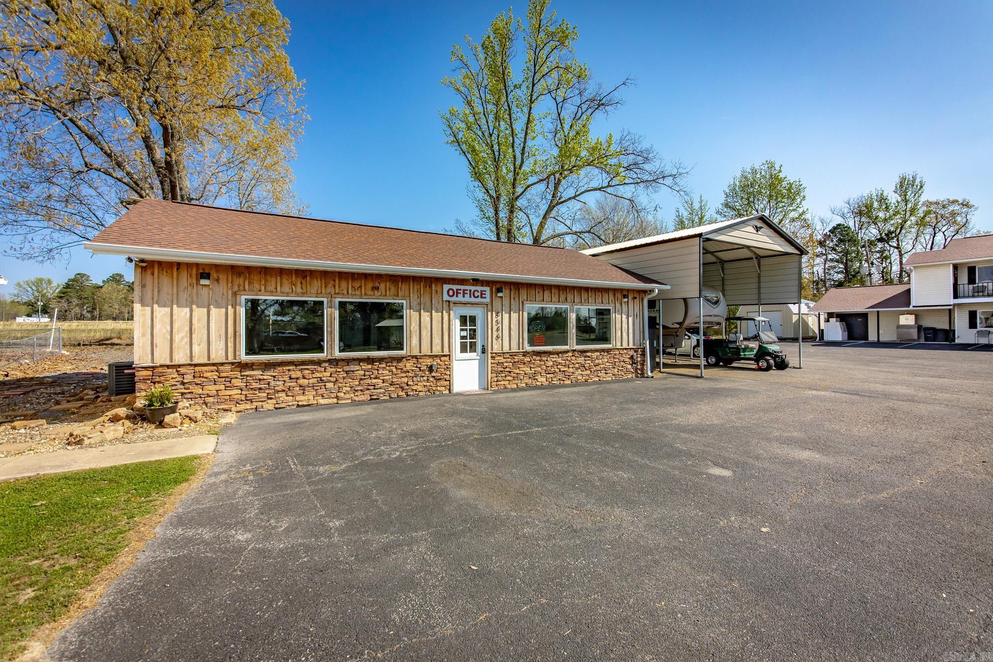 8546 Edgemont Rd.  Greers Ferry, AR