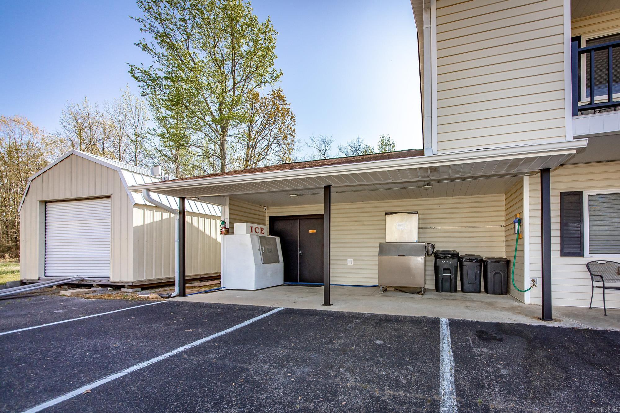 8546 Edgemont Rd.  Greers Ferry, AR