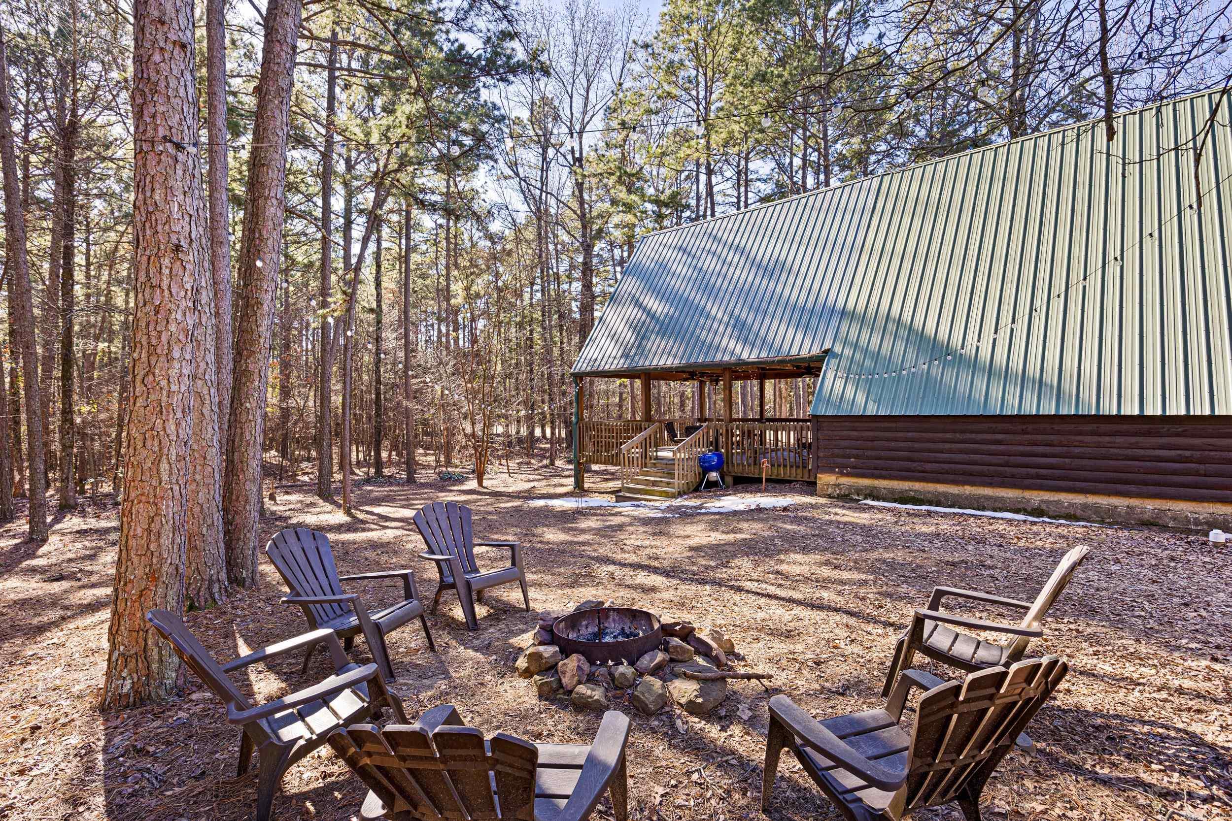 22 Yeager Dr Drive Morrilton, AR 72110