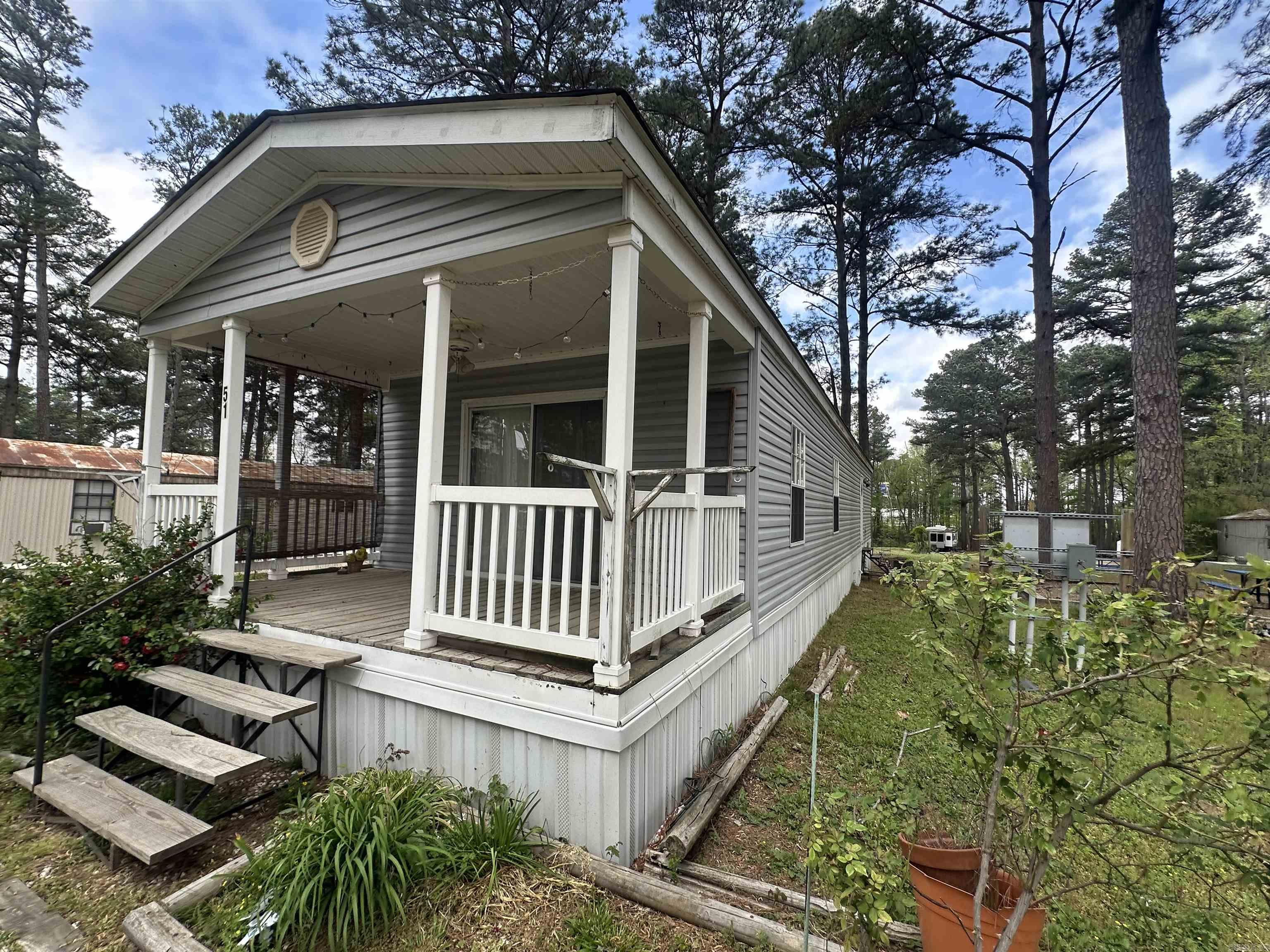 51 cherokee dr  Bryant, AR