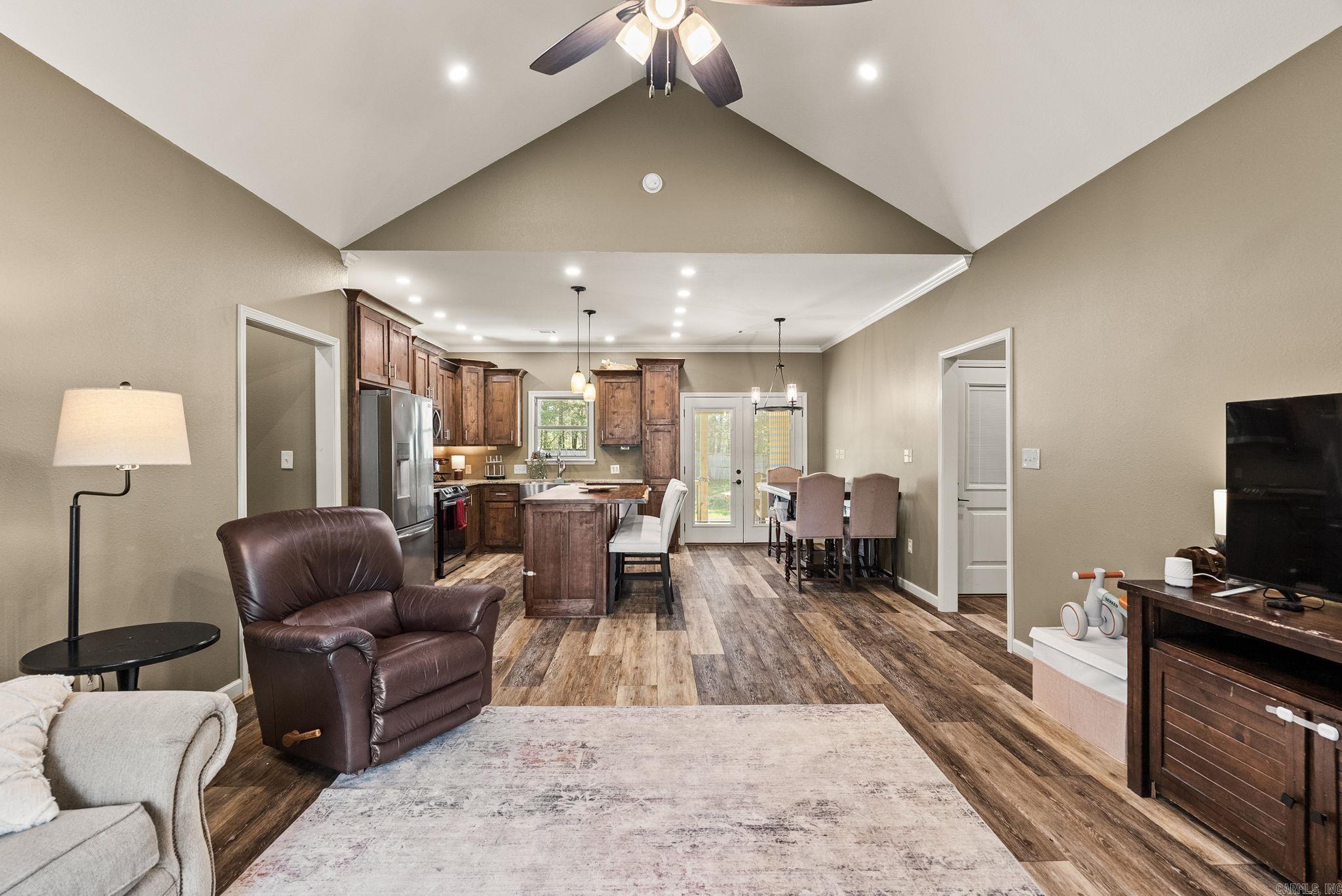 16 Trina  Greenbrier, AR