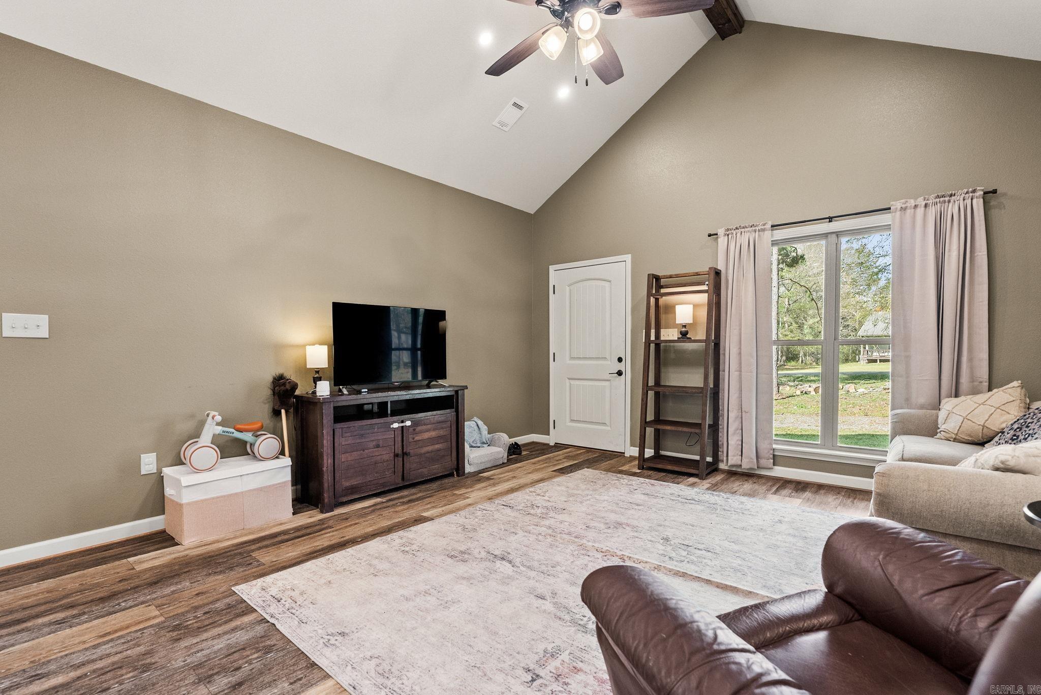 16 Trina  Greenbrier, AR