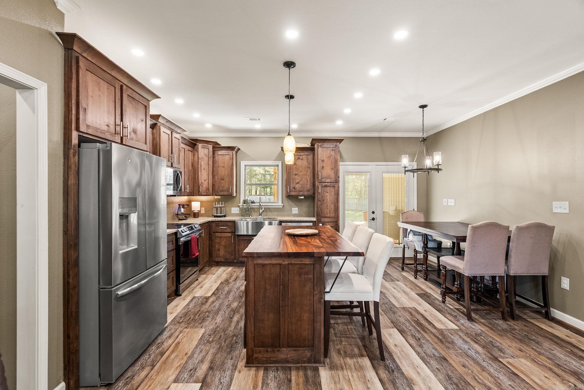 16 Trina  Greenbrier, AR