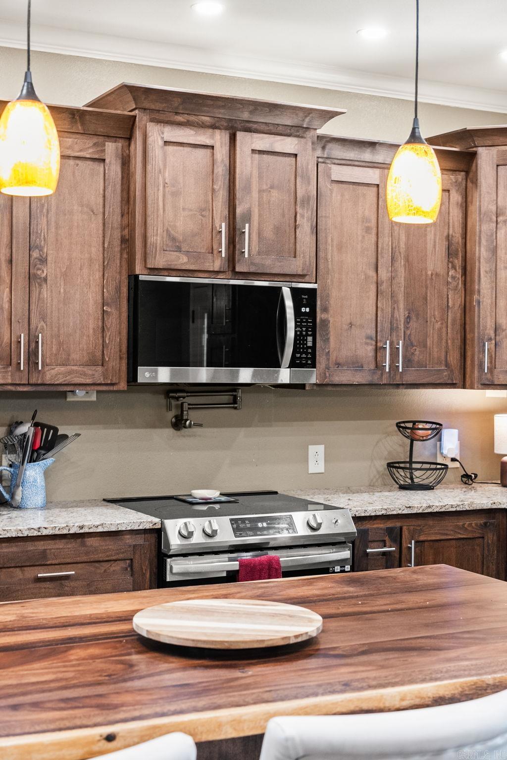 16 Trina  Greenbrier, AR