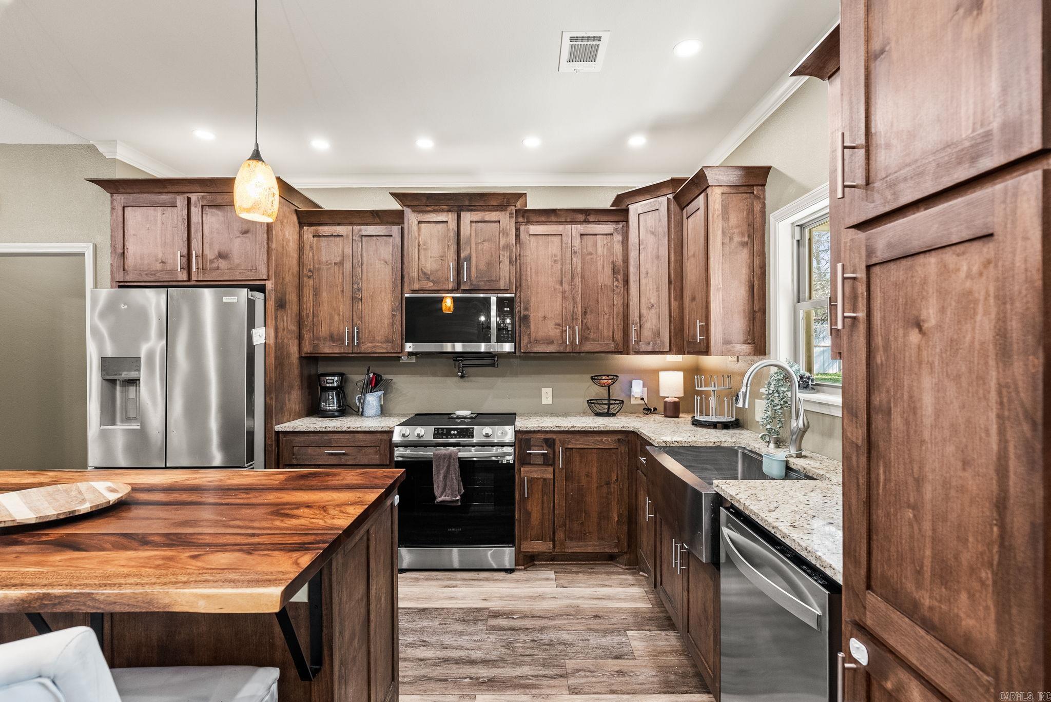 16 Trina  Greenbrier, AR