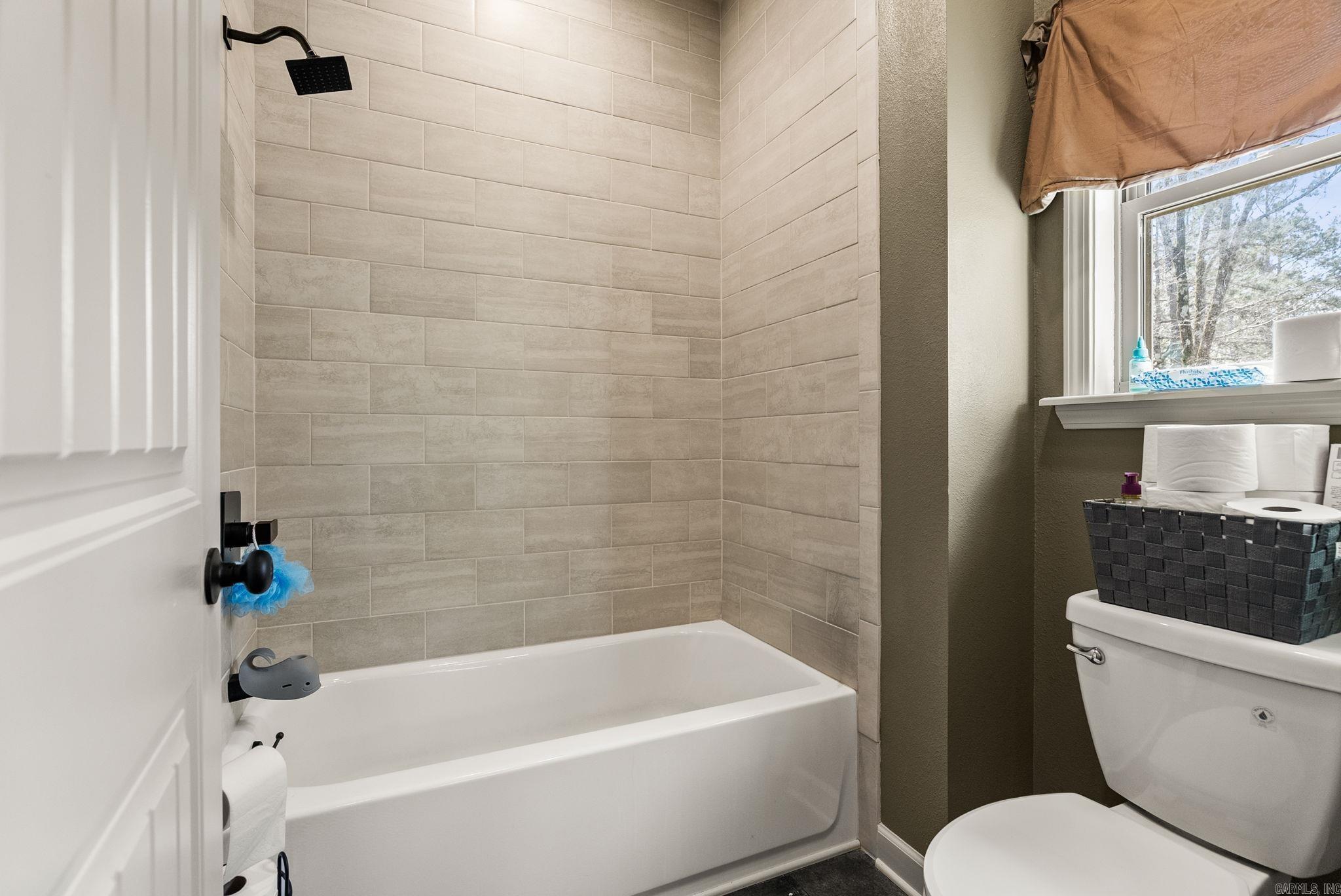 16 Trina  Greenbrier, AR