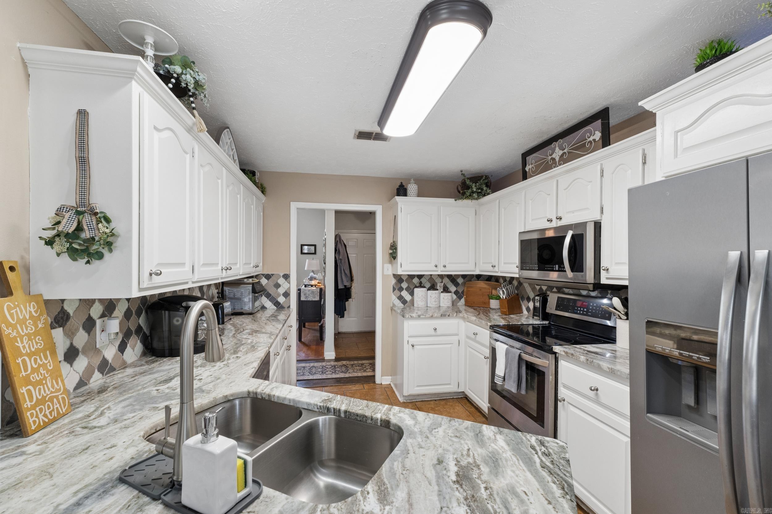 6 ROSS Dr.  Vilonia, AR