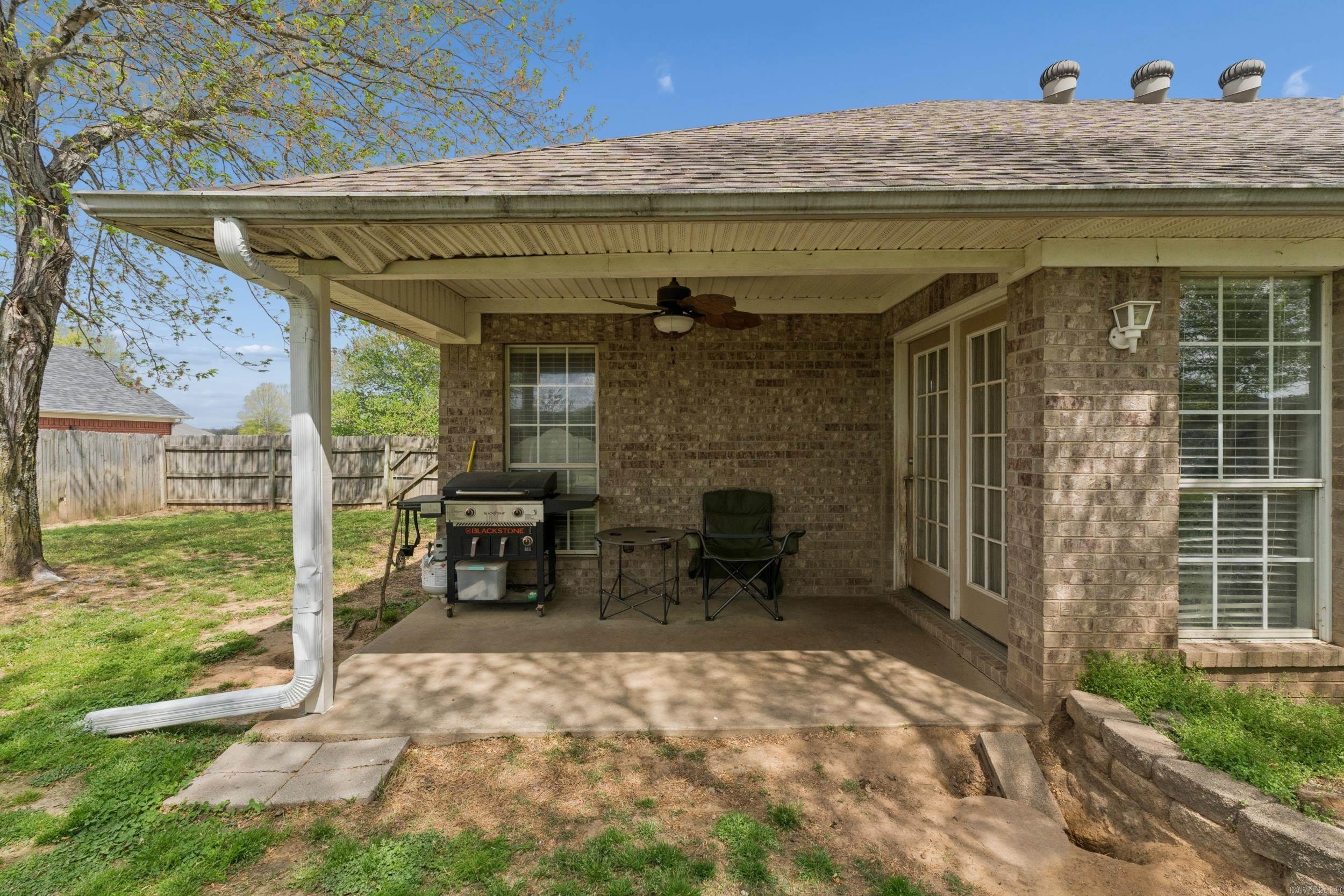 6 ROSS Dr.  Vilonia, AR