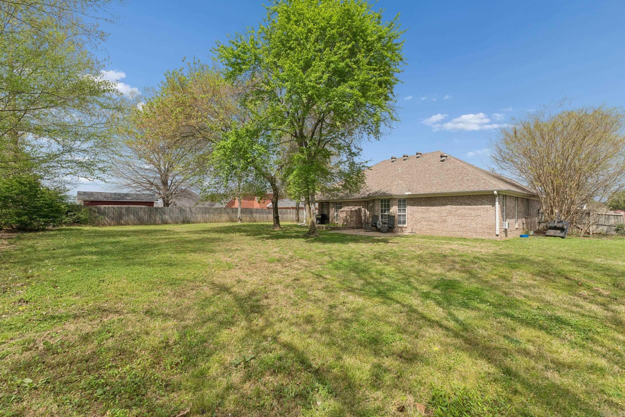 6 ROSS Dr.  Vilonia, AR