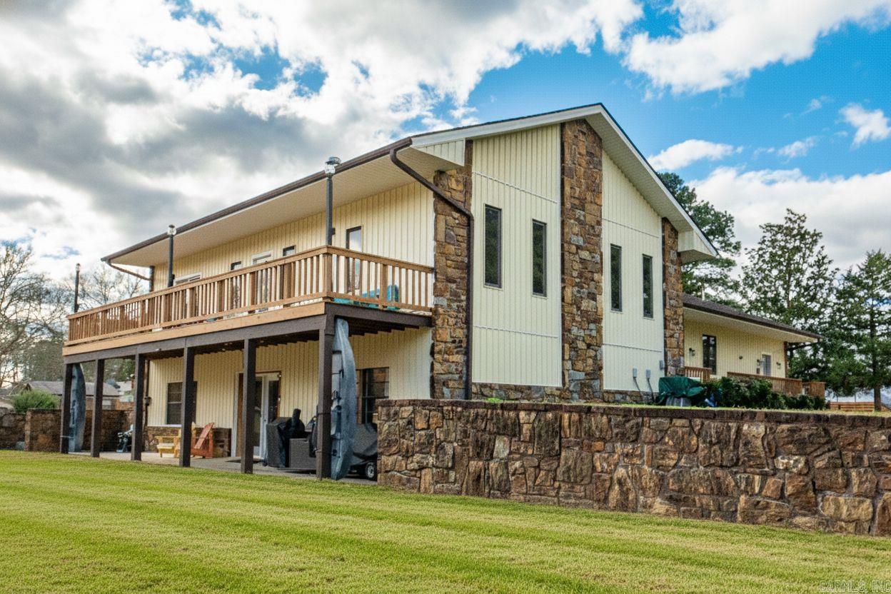 1693 Treasure Isle Road  Hot Springs, AR