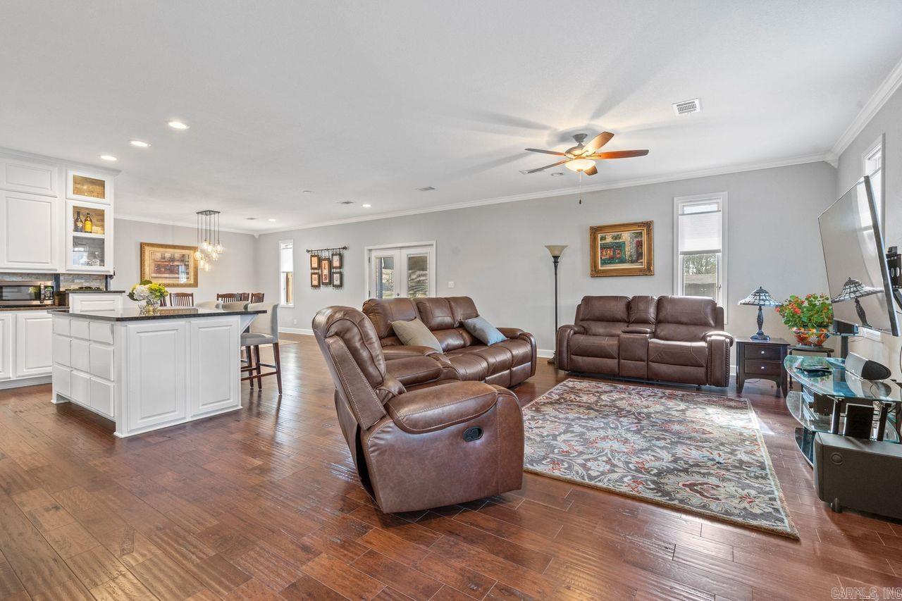 1693 Treasure Isle Road  Hot Springs, AR