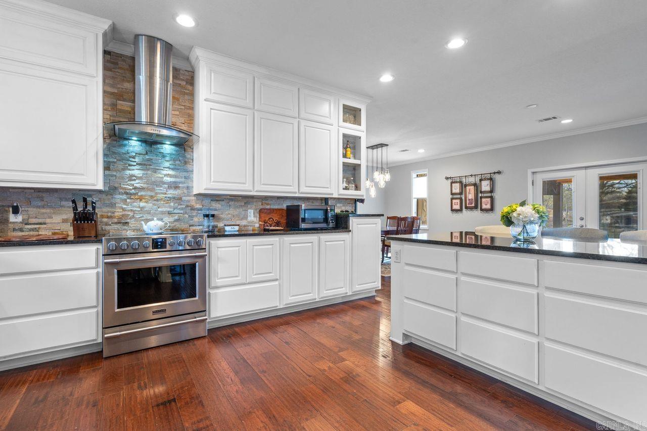 1693 Treasure Isle Road  Hot Springs, AR