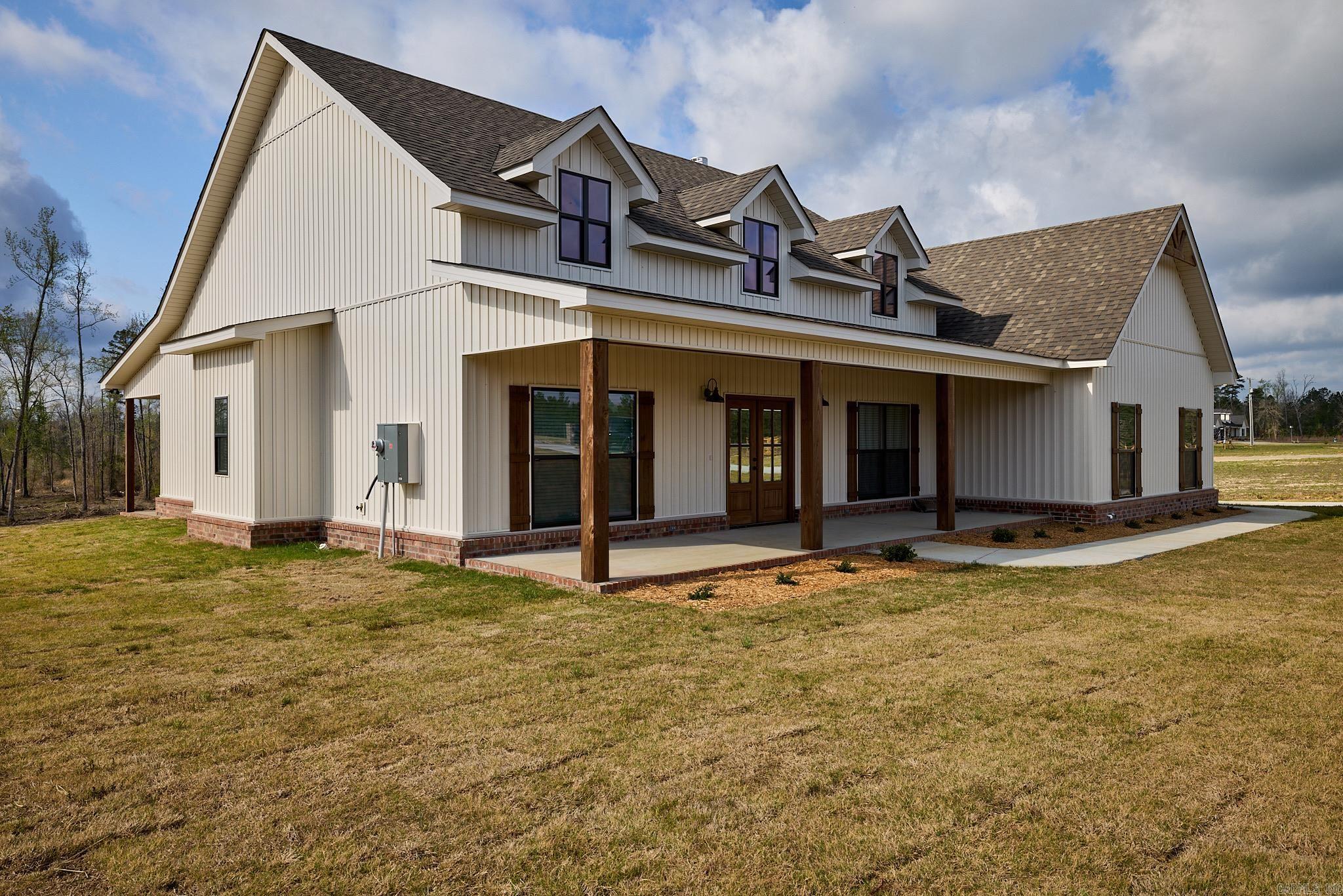 10557 W Miller Sardis Road  Bauxite, AR