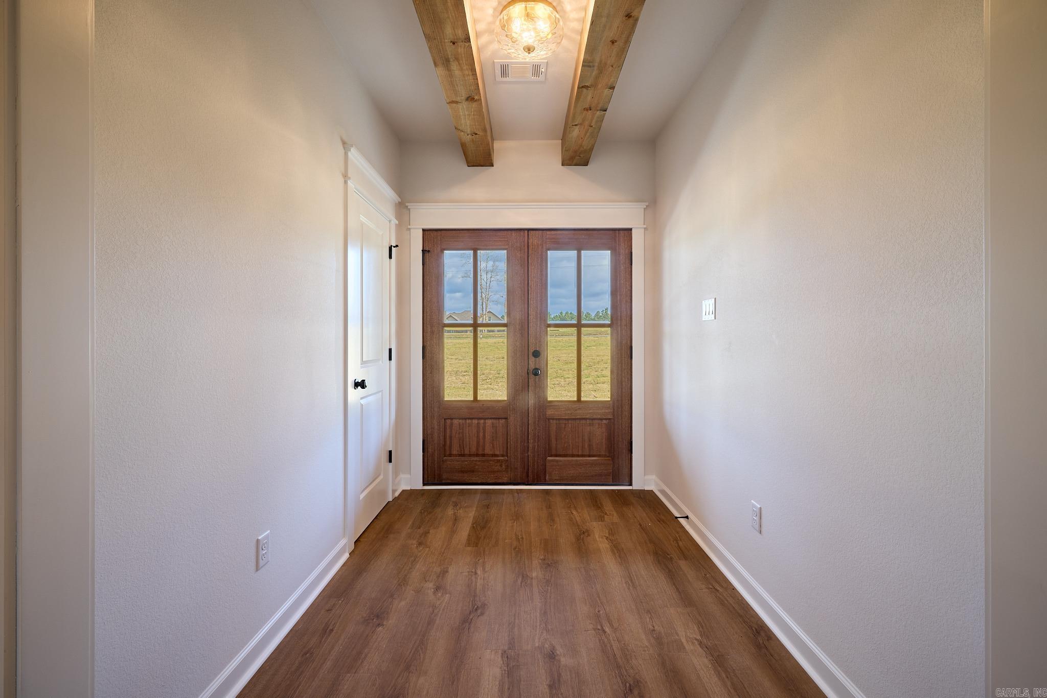 10557 W Miller Sardis Road  Bauxite, AR