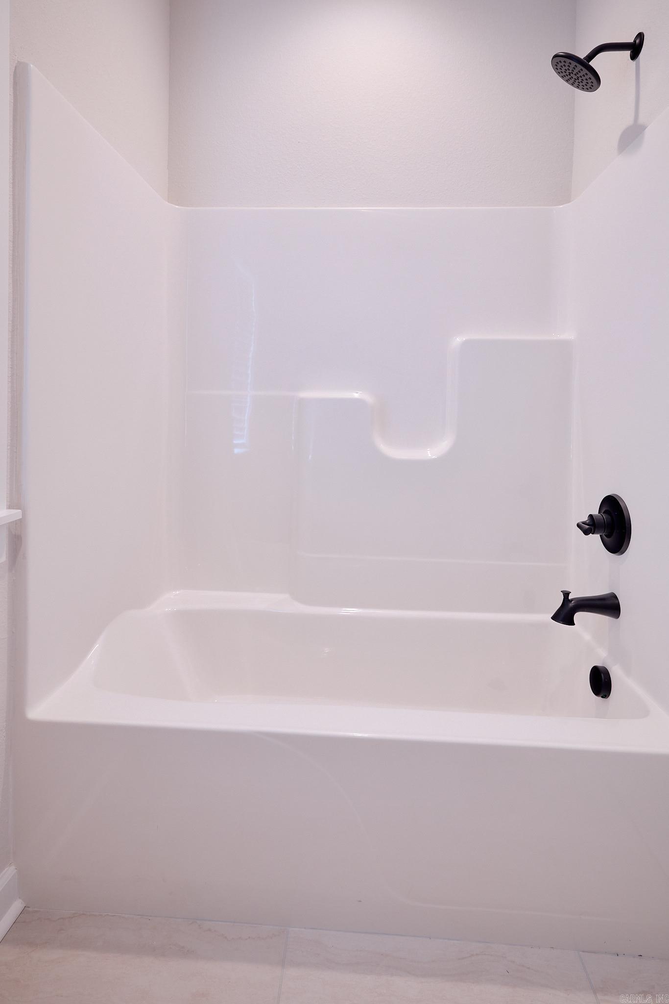 10557 W Miller Sardis Road  Bauxite, AR