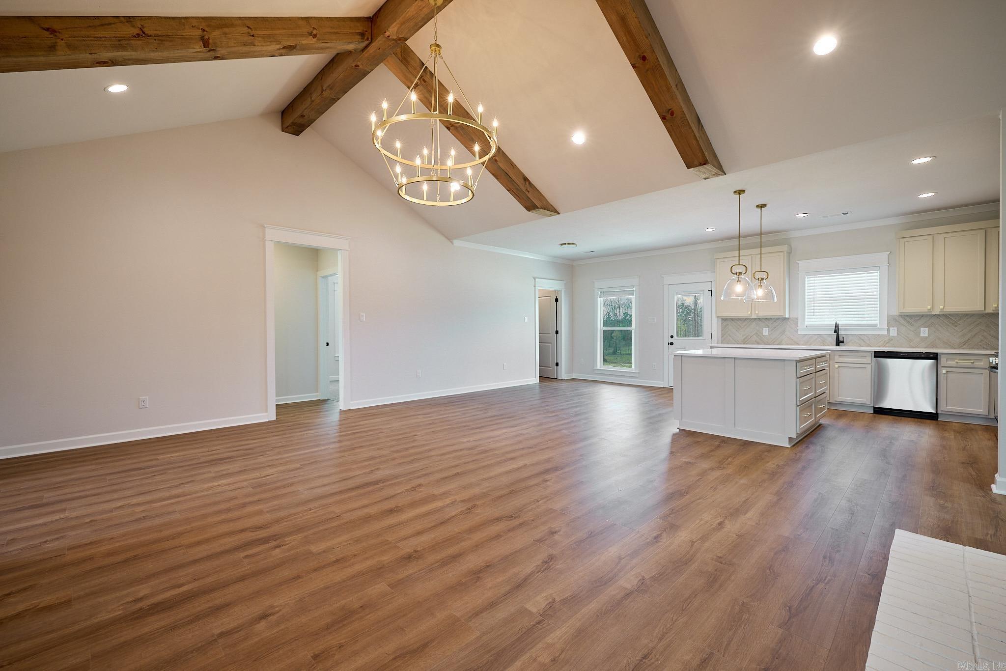 10557 W Miller Sardis Road  Bauxite, AR