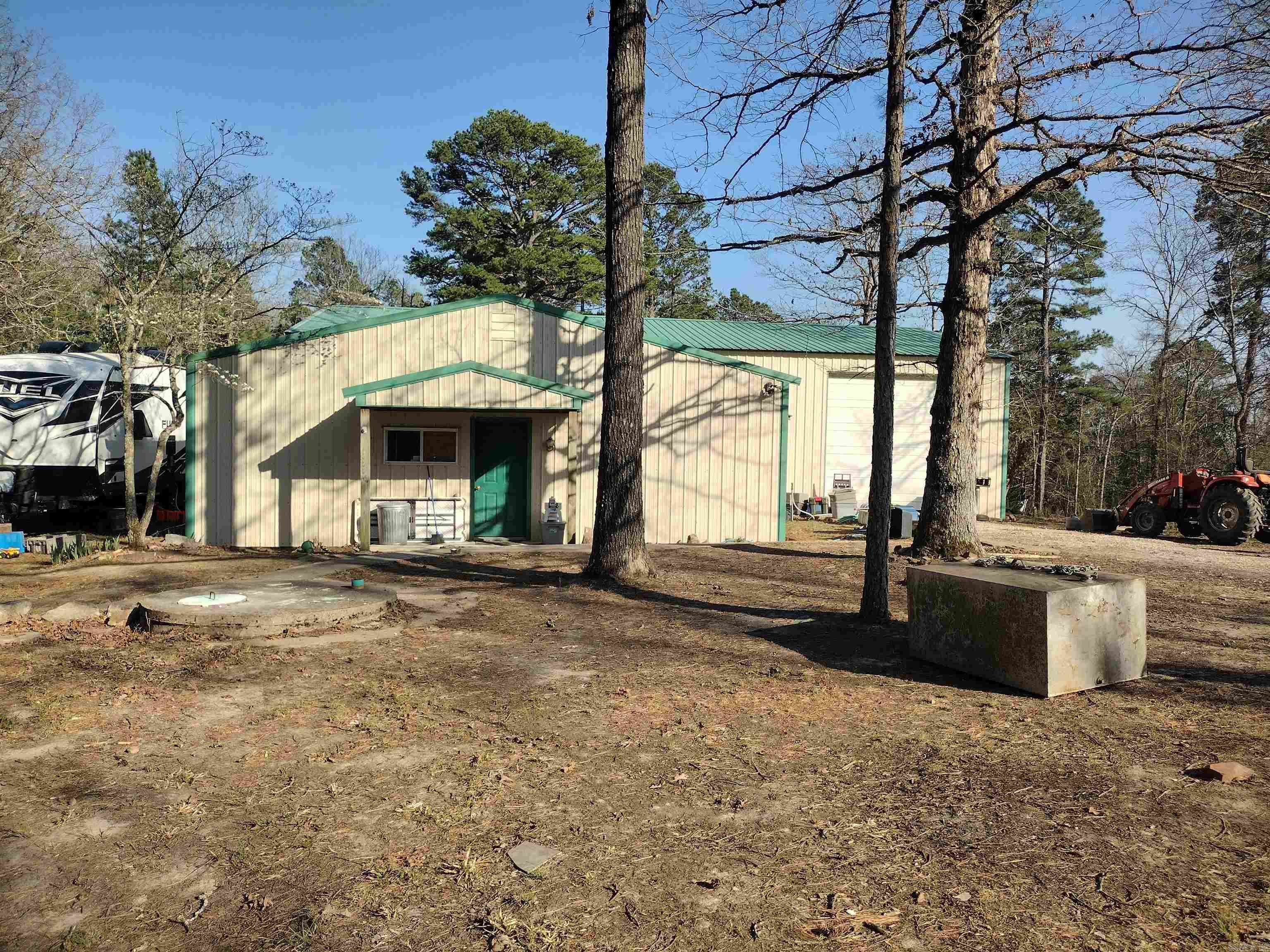 1444 Forest Home LN  Mountain View, AR