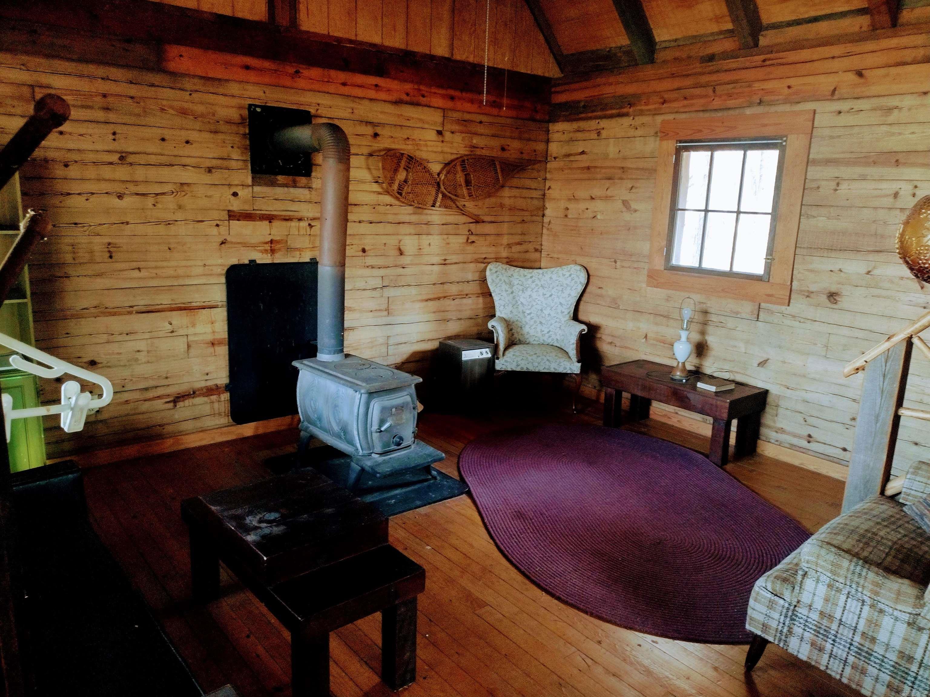 1444 Forest Home LN  Mountain View, AR