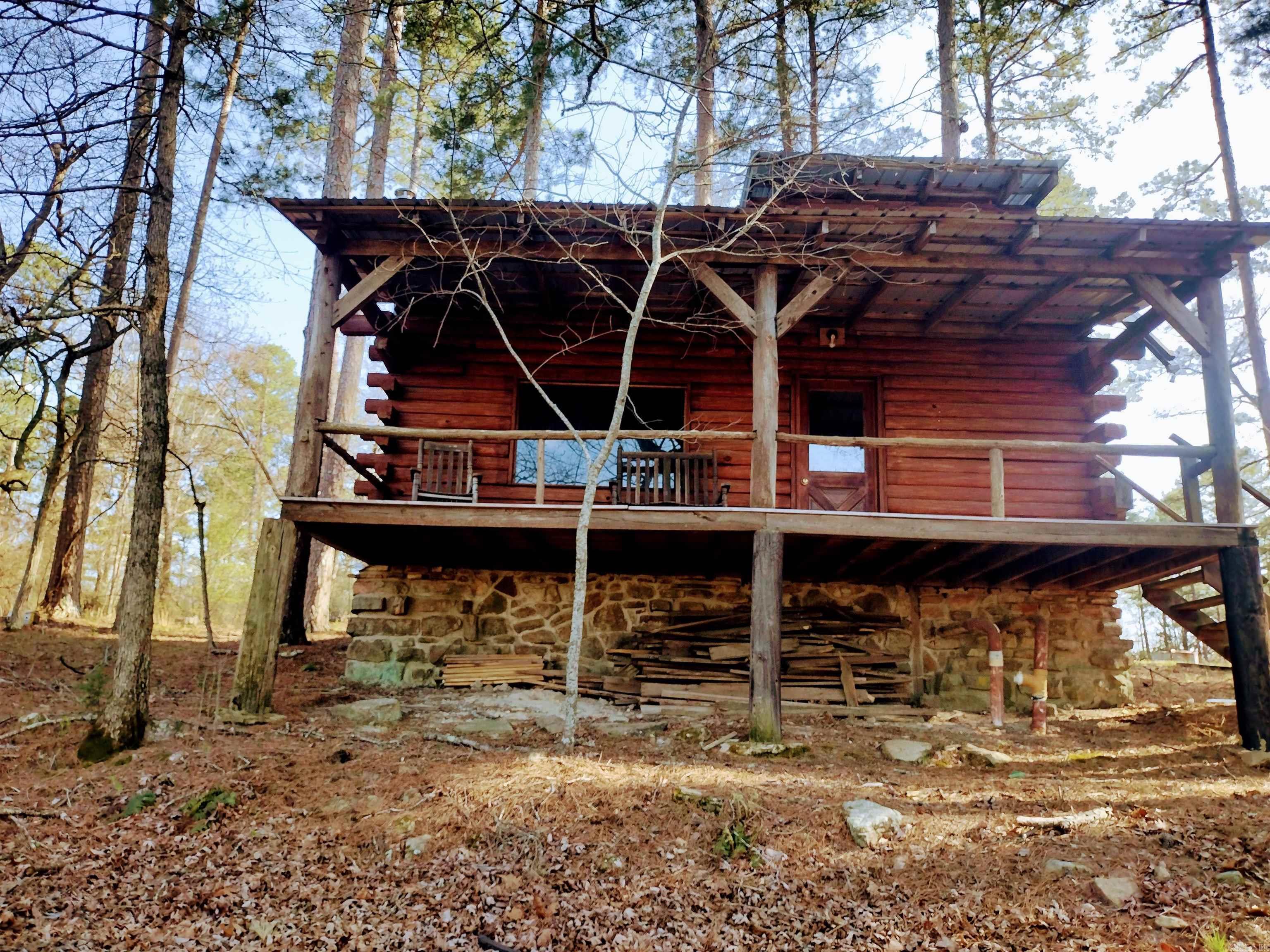 1444 Forest Home LN  Mountain View, AR