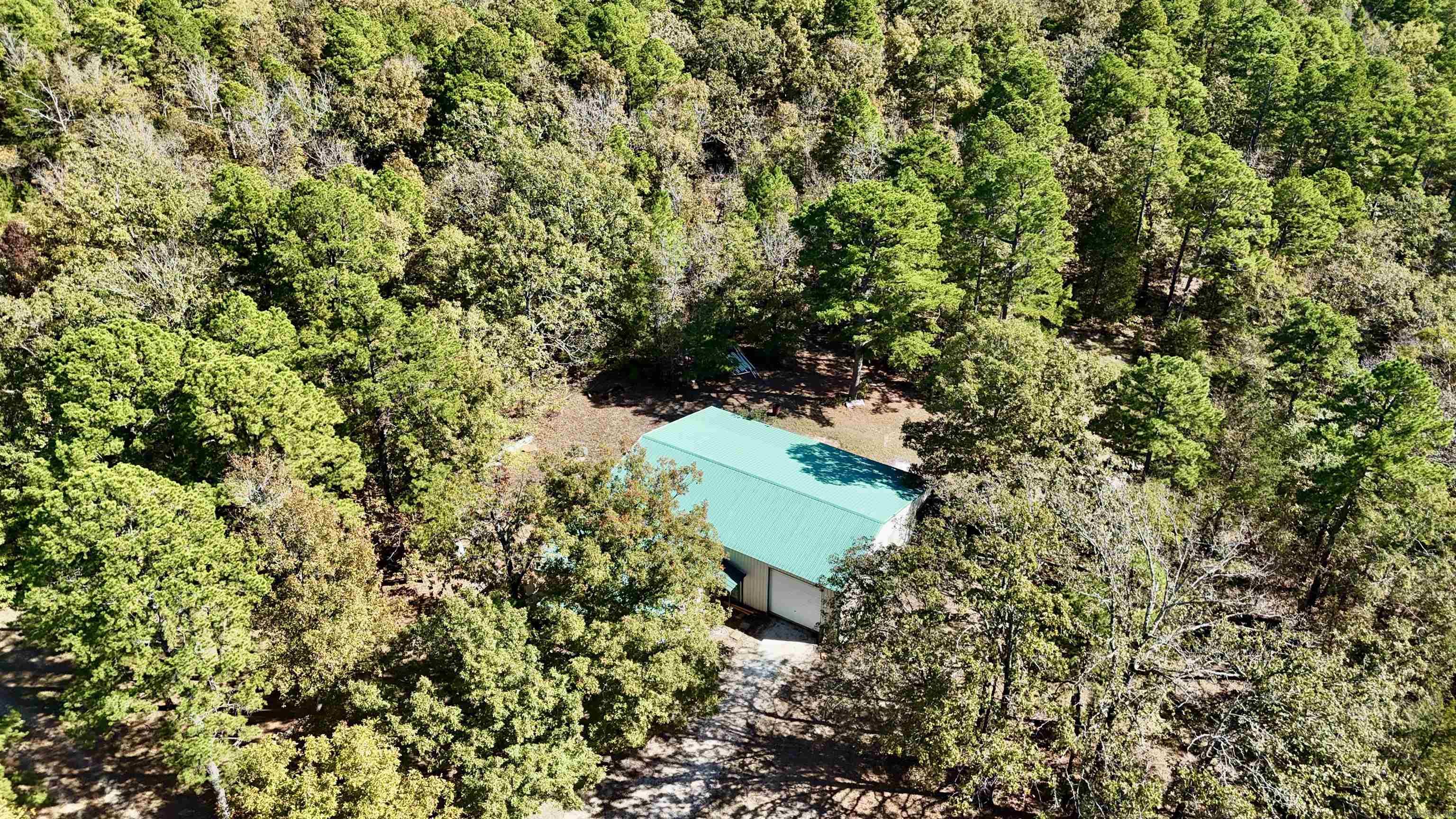 1444 Forest Home LN  Mountain View, AR