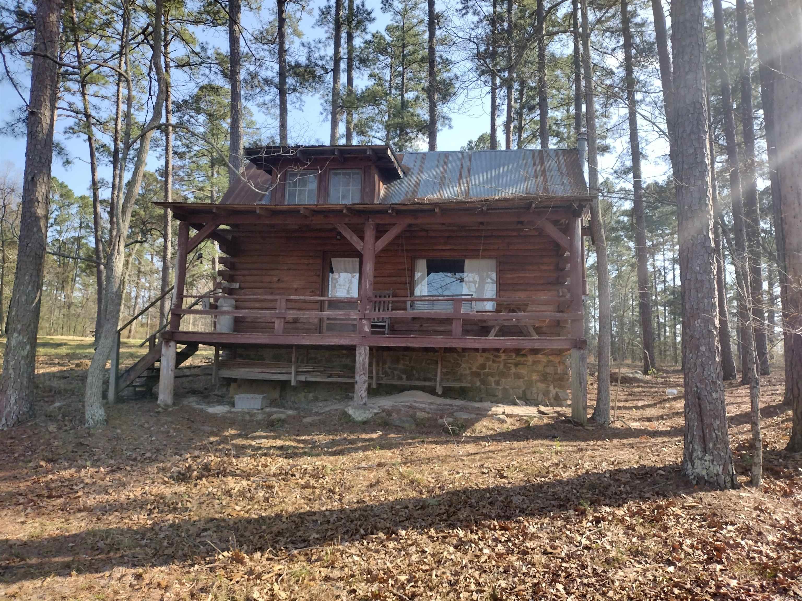 1444 Forest Home LN  Mountain View, AR