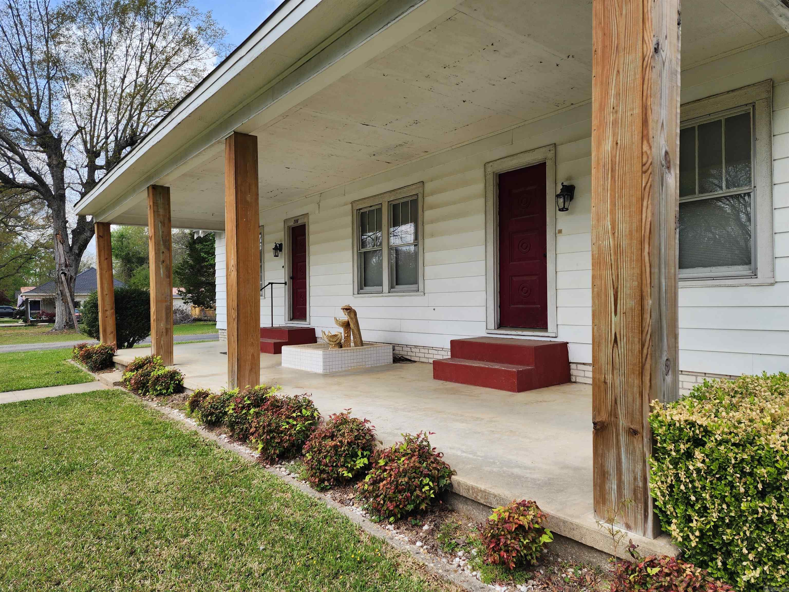 206 W High St  Sheridan, AR