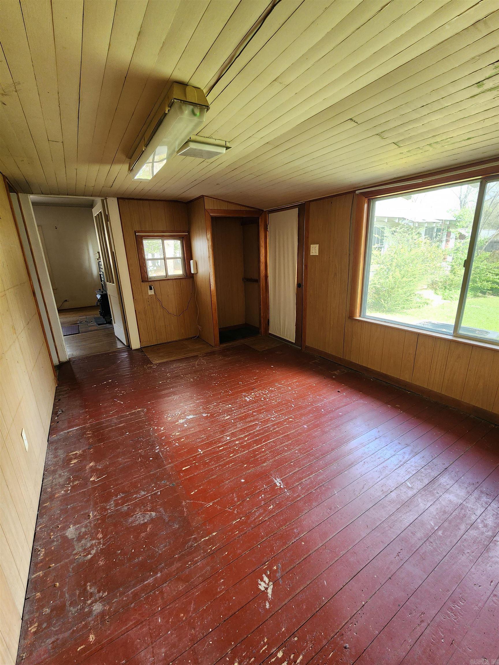 206 W High St  Sheridan, AR