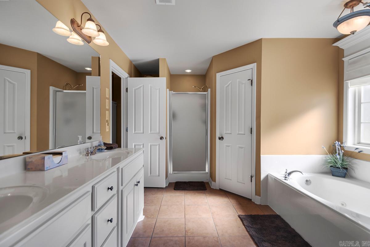 3006 Mustang Cv  Alexander, AR