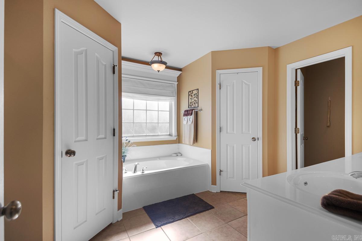 3006 Mustang Cv  Alexander, AR