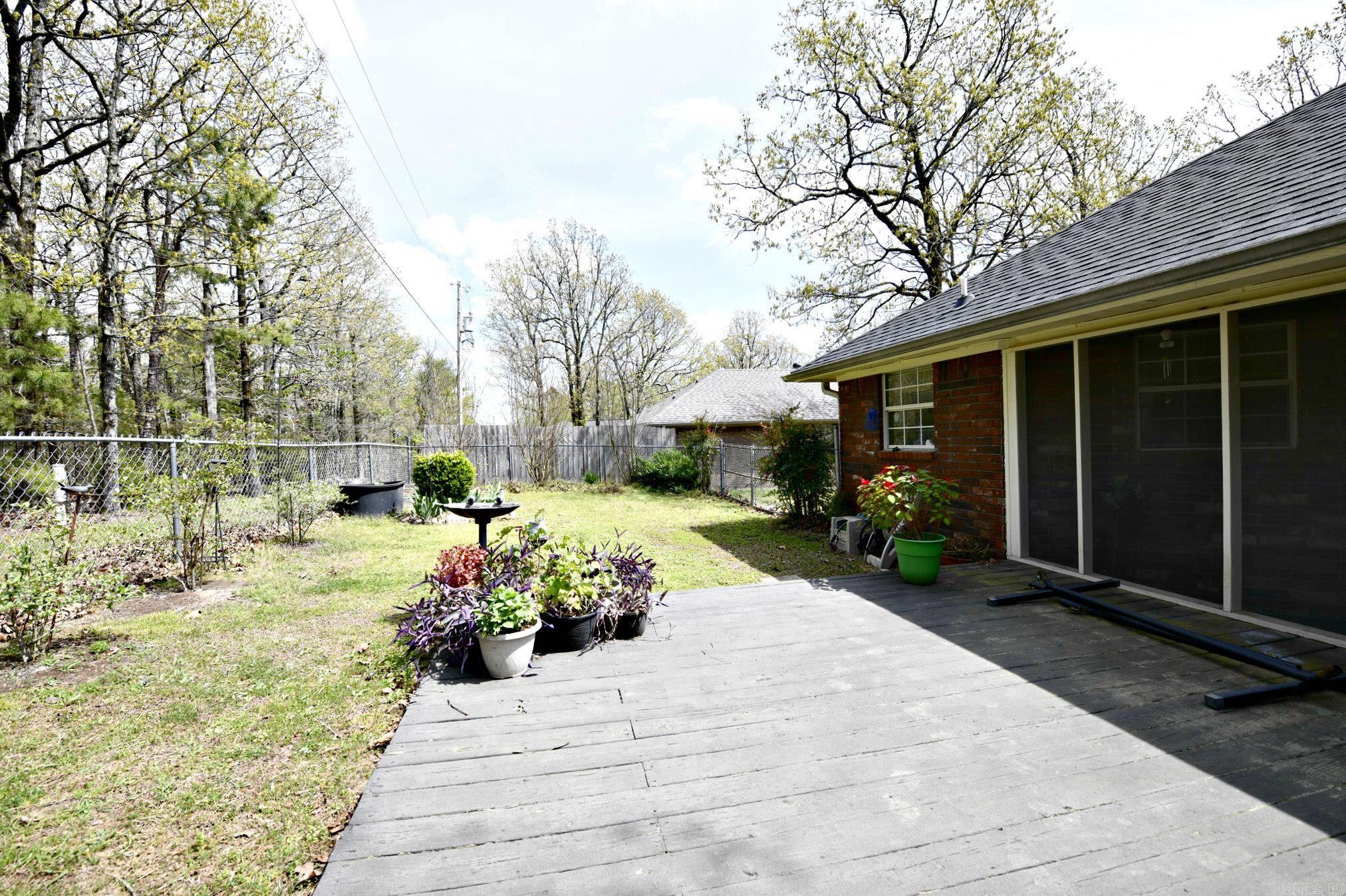 1208 Redbud Dr Mena, AR 71953