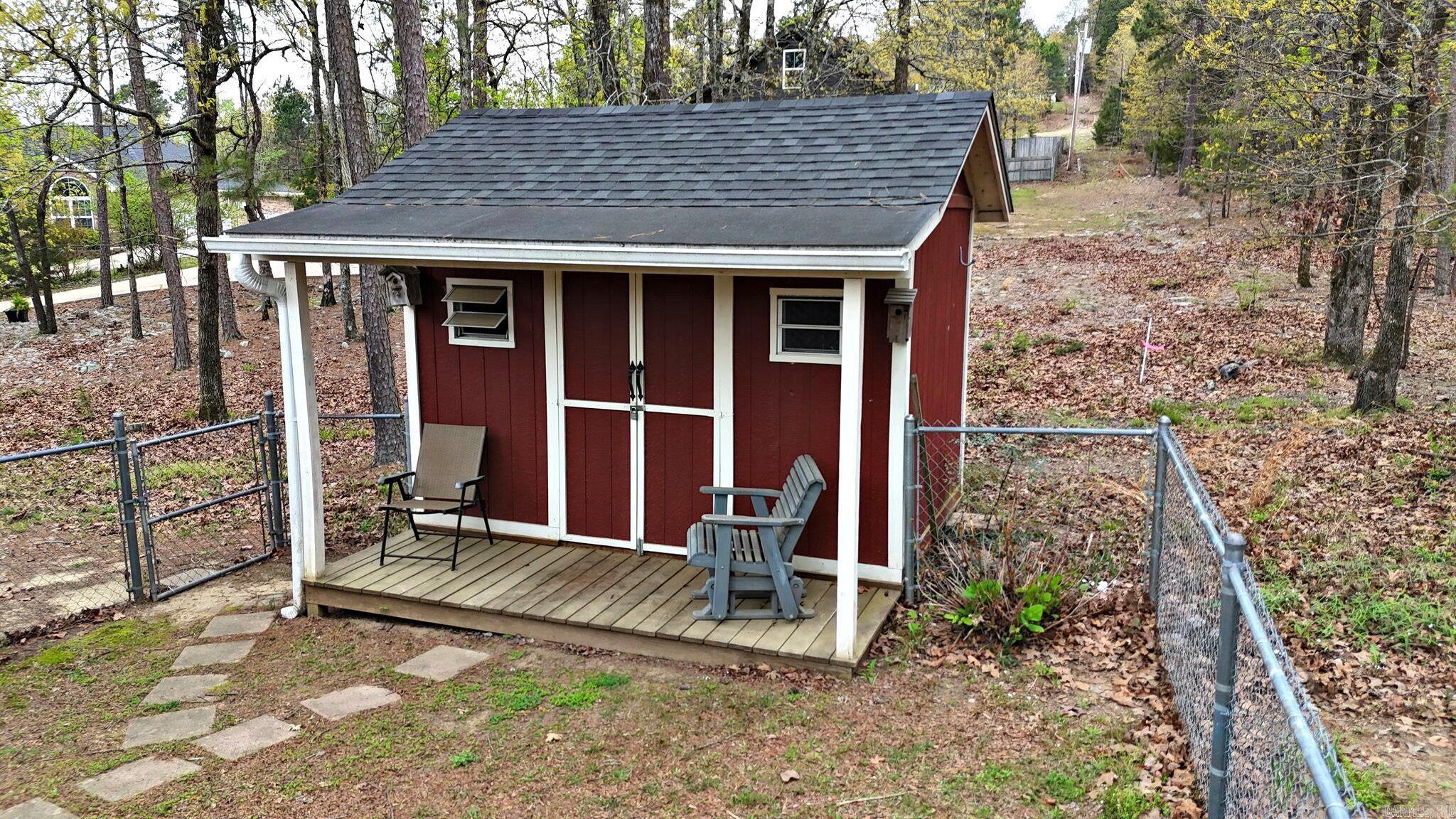 1208 Redbud Dr  Mena, AR