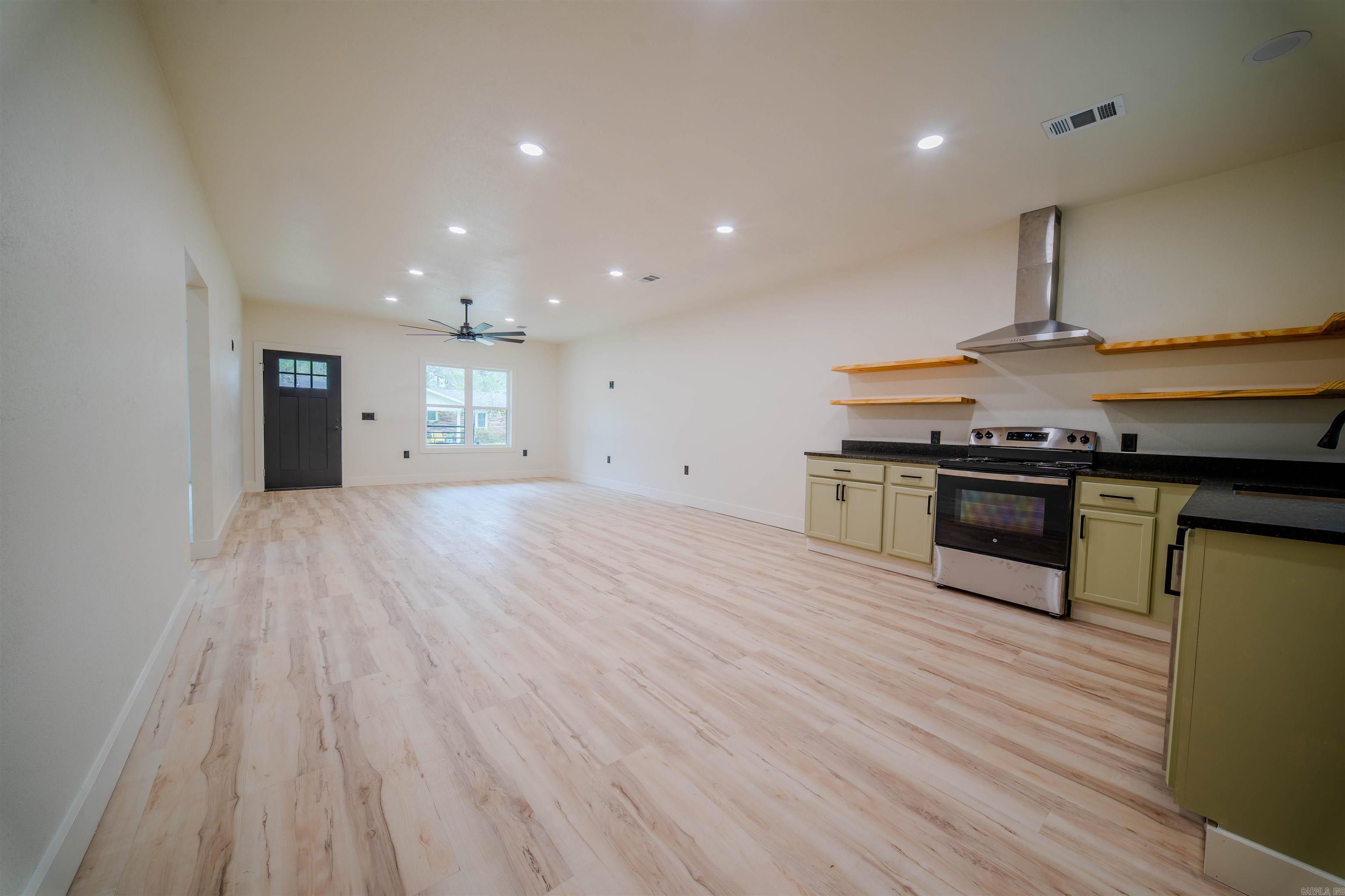 475 Hawkins  Camden, AR