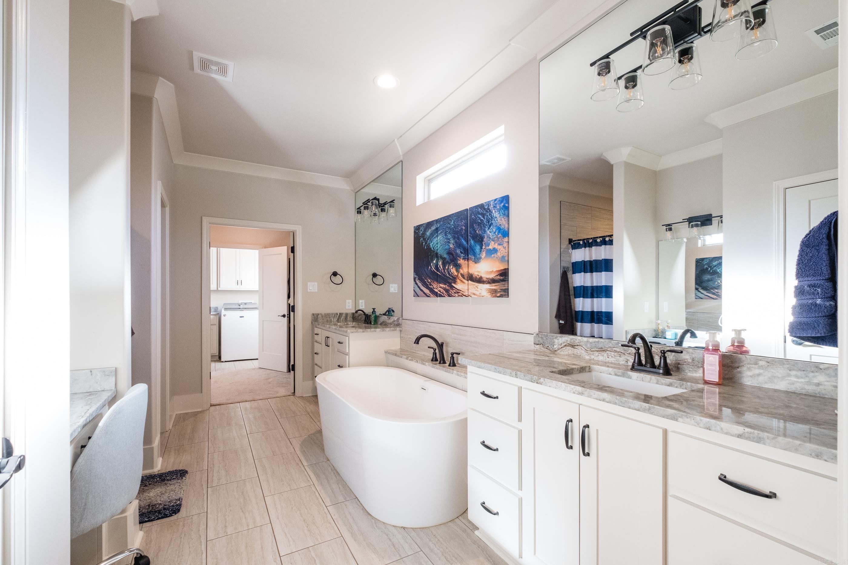 885 Oak Forest Circle Sherwood, AR 72120