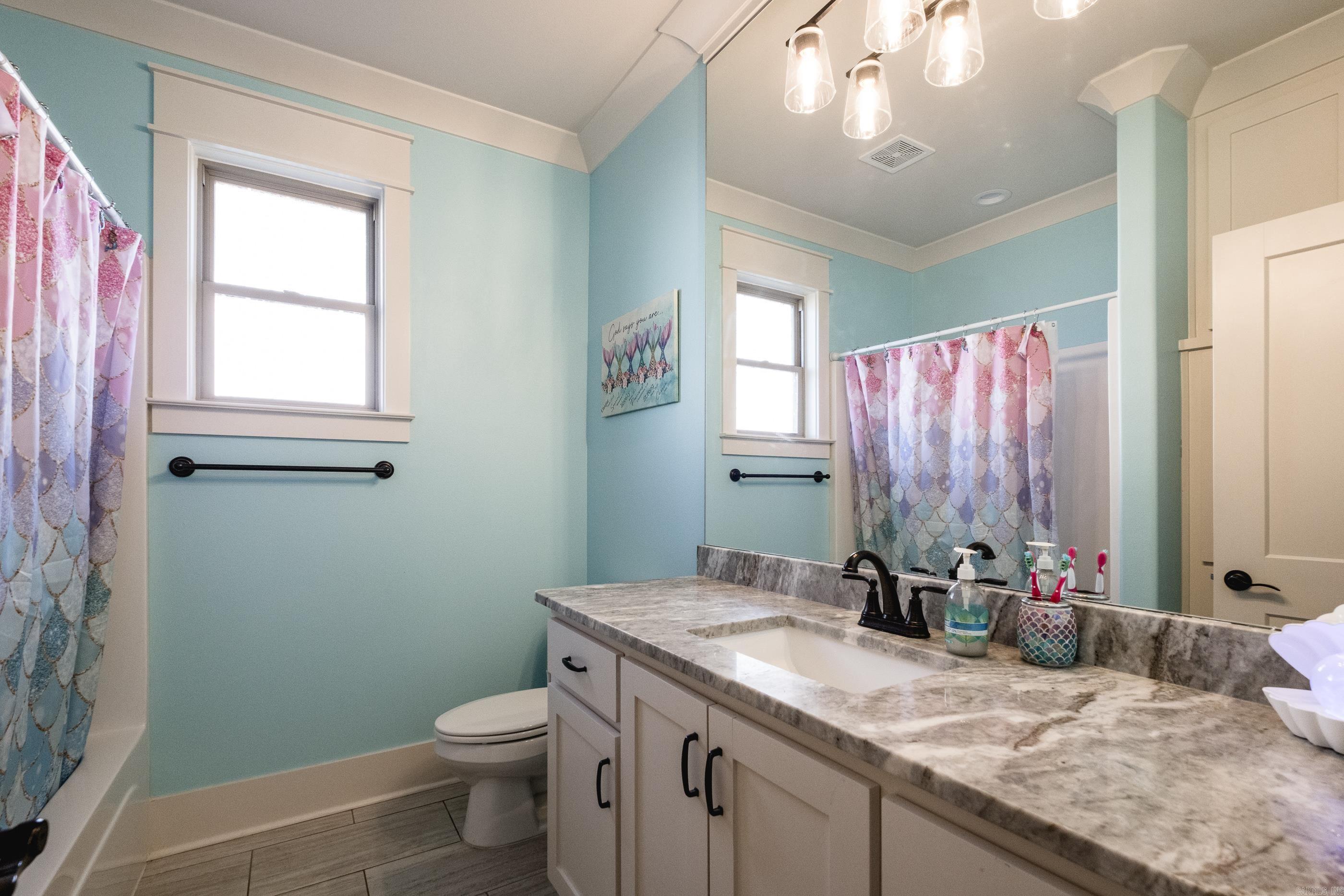 885 Oak Forest Circle Sherwood, AR 72120