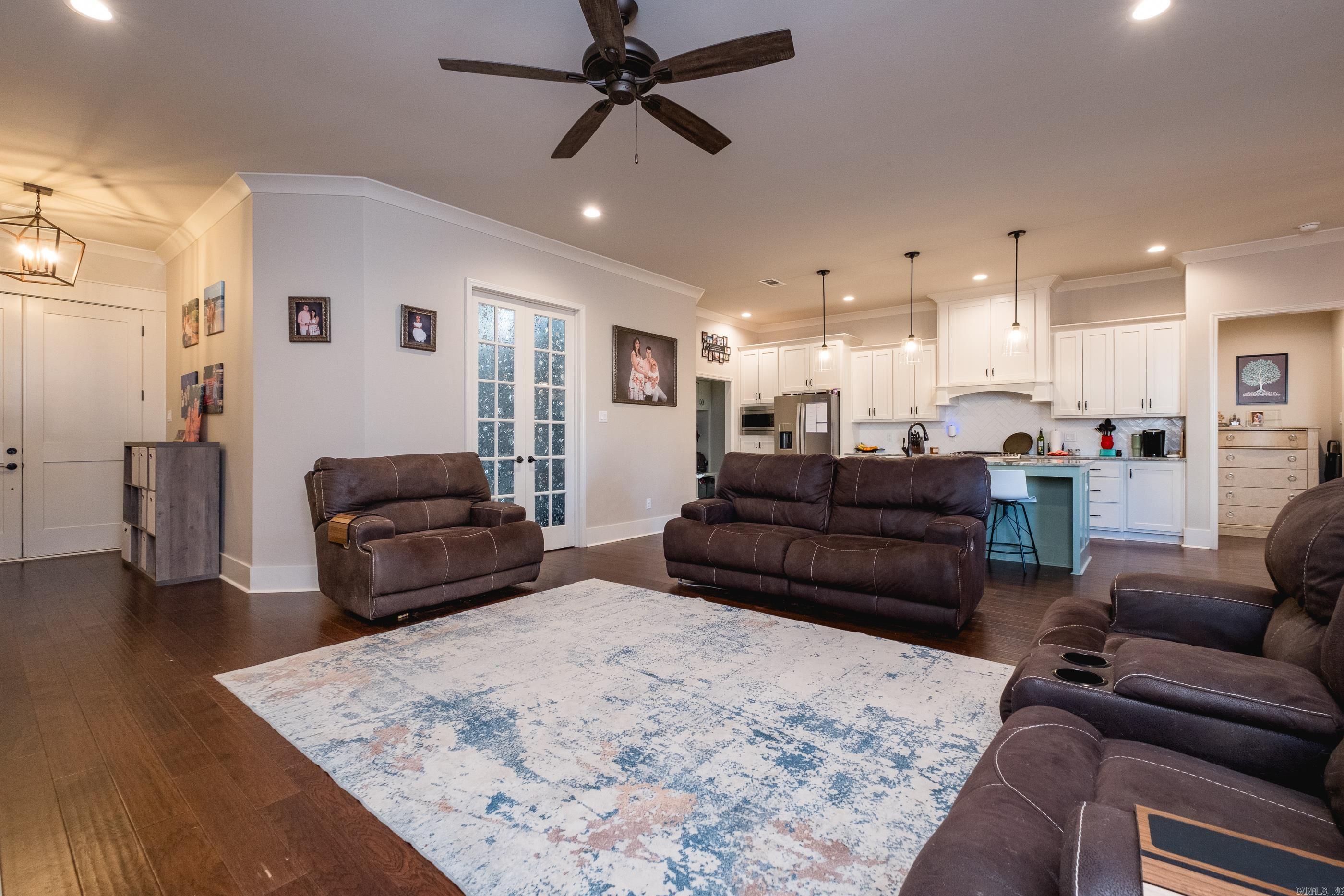 885 Oak Forest Circle Sherwood, AR 72120