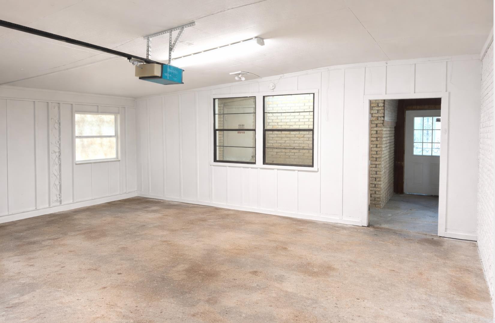 6501 ONYX Drive Little Rock, AR 72209