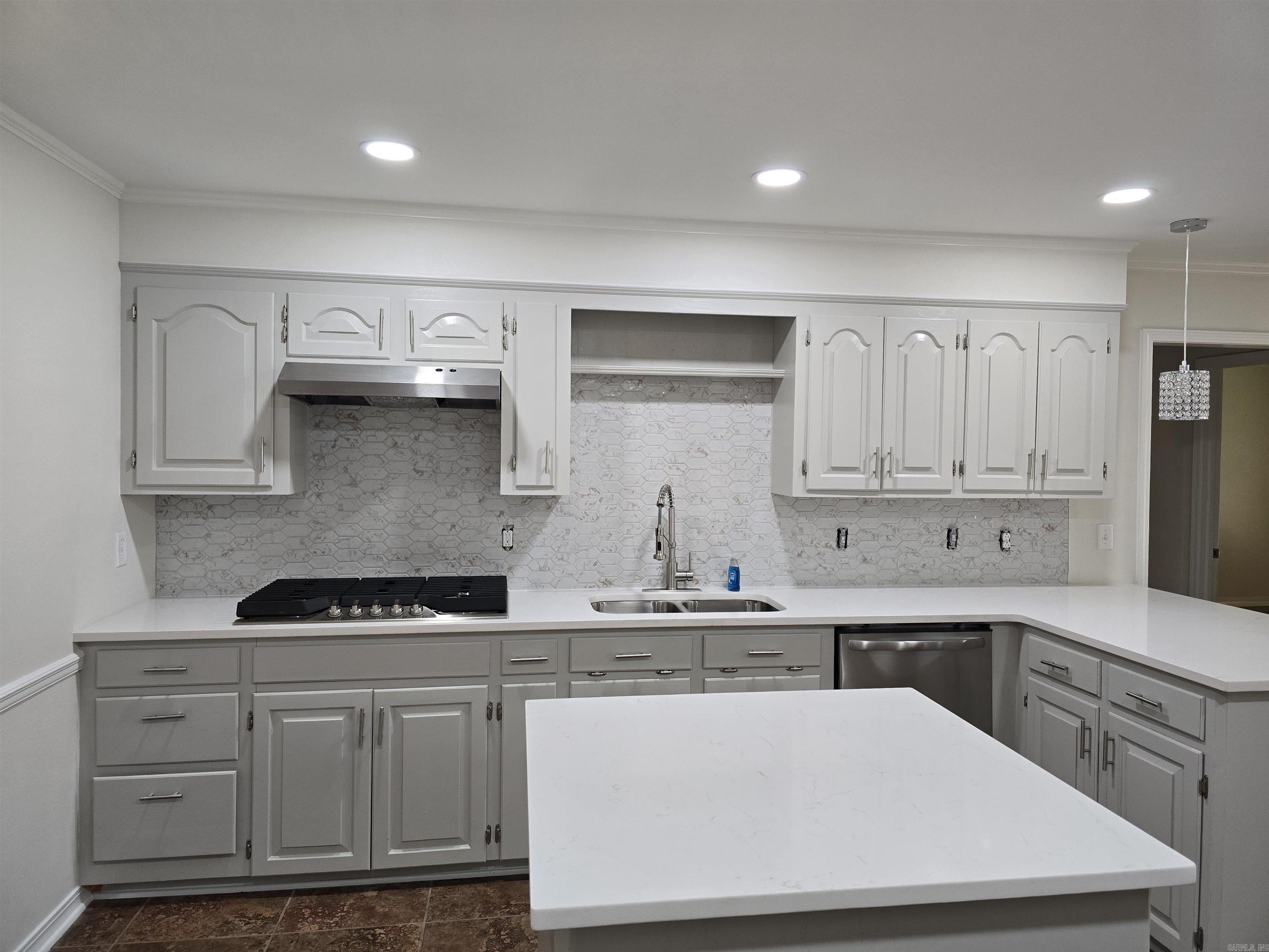 1265 Hollow Hills Camden, AR 71701