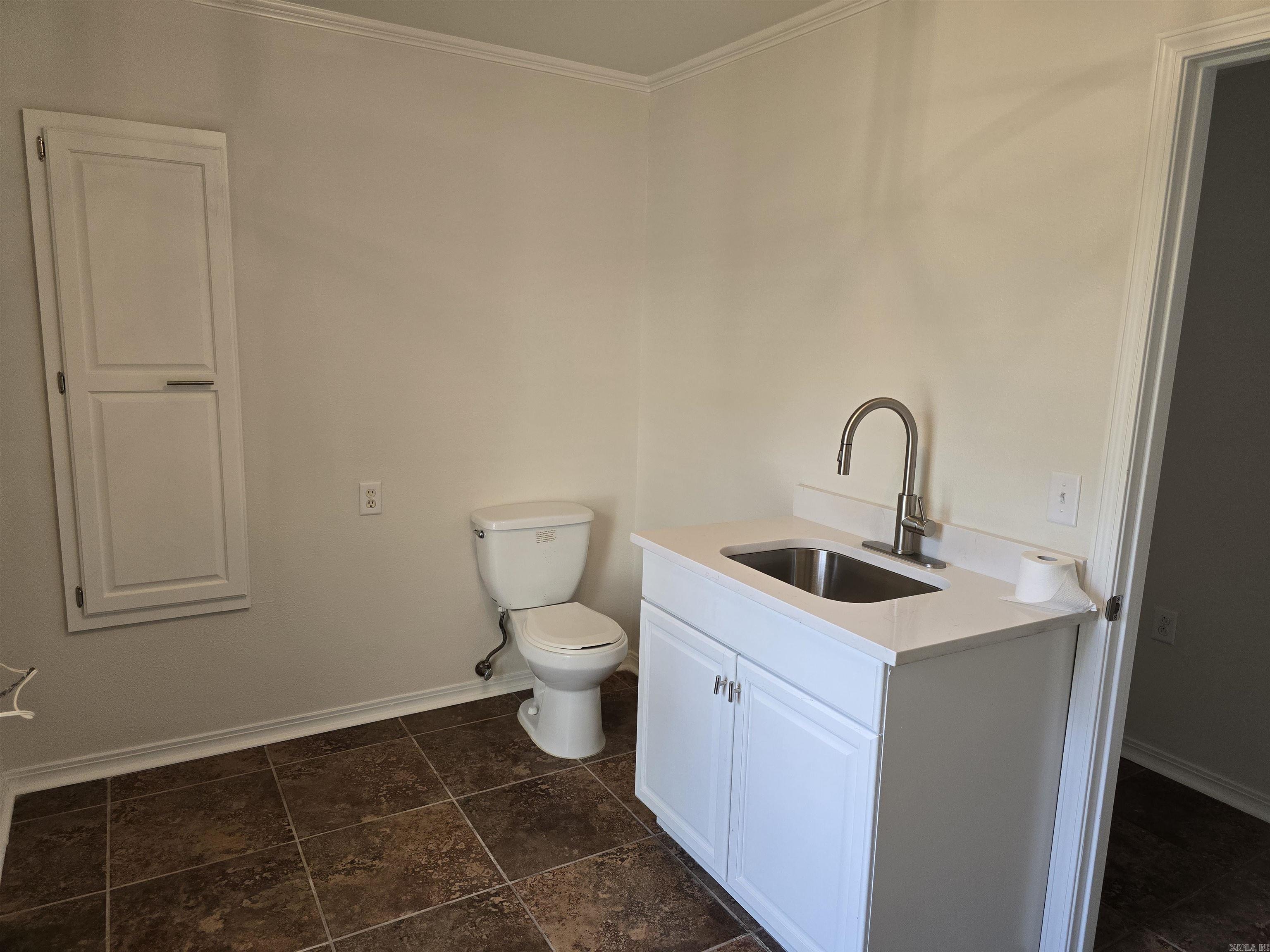 1265 Hollow Hills Camden, AR 71701