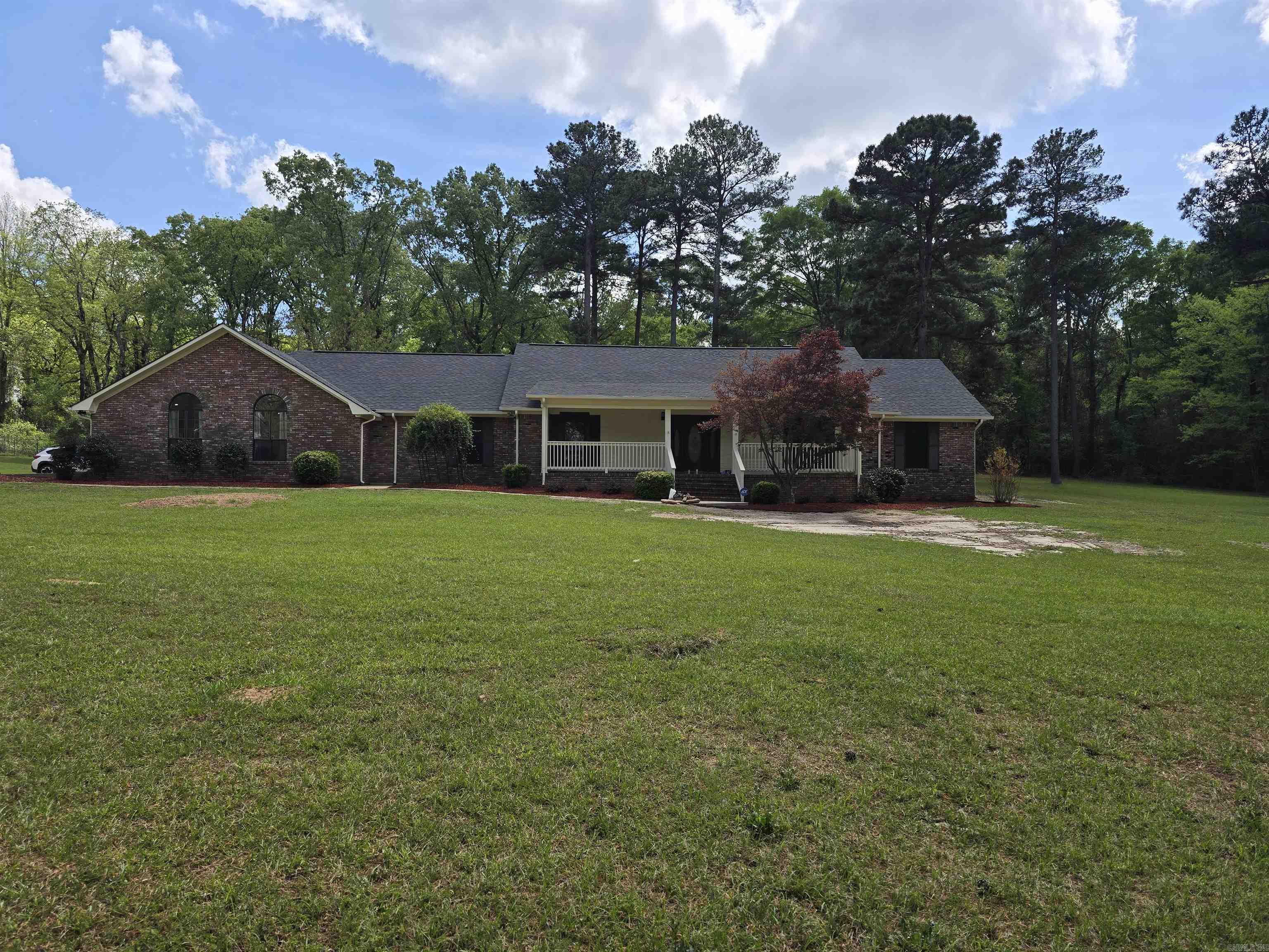 1265 Hollow Hills Camden, AR 71701