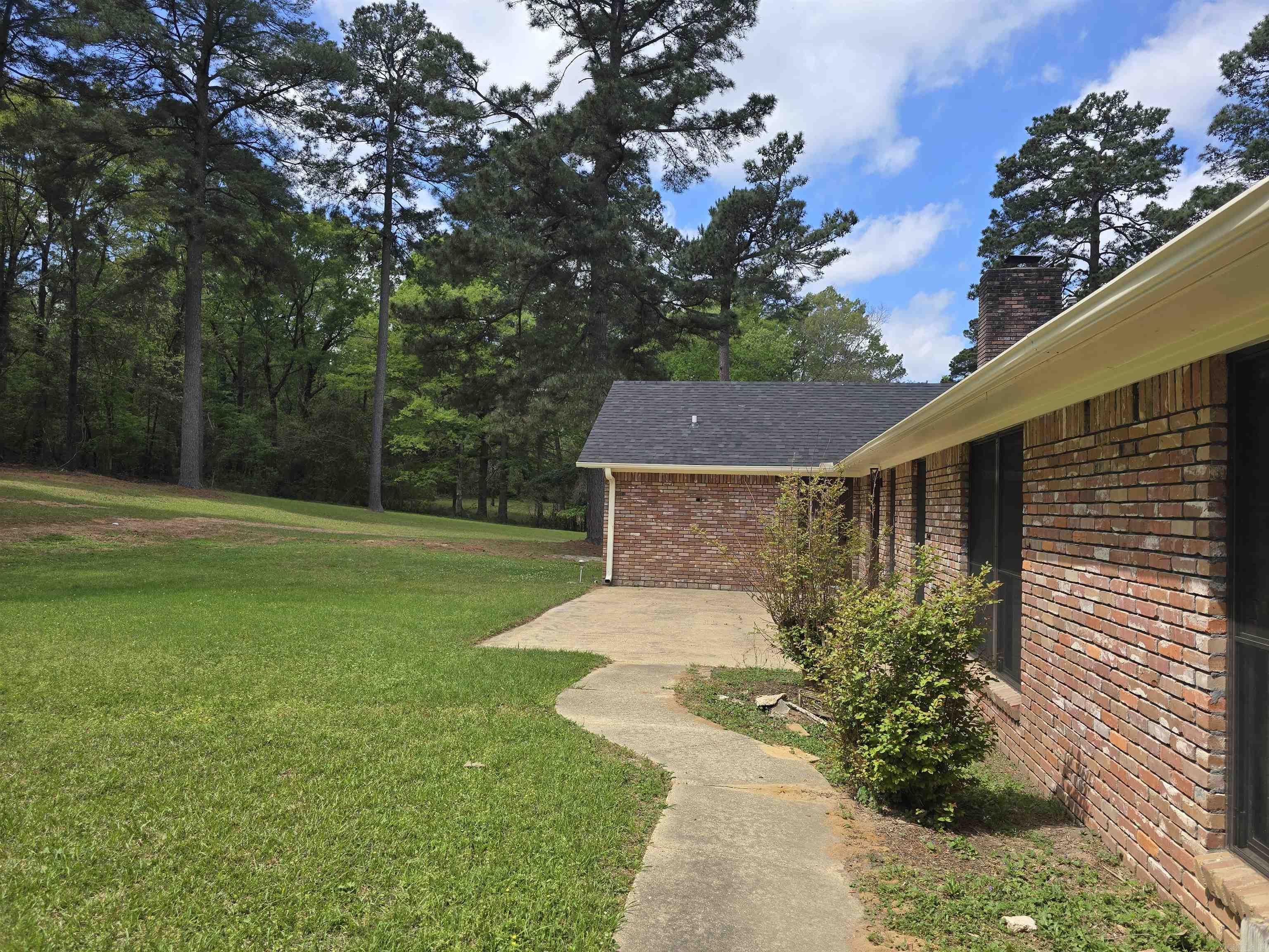 1265 Hollow Hills Camden, AR 71701